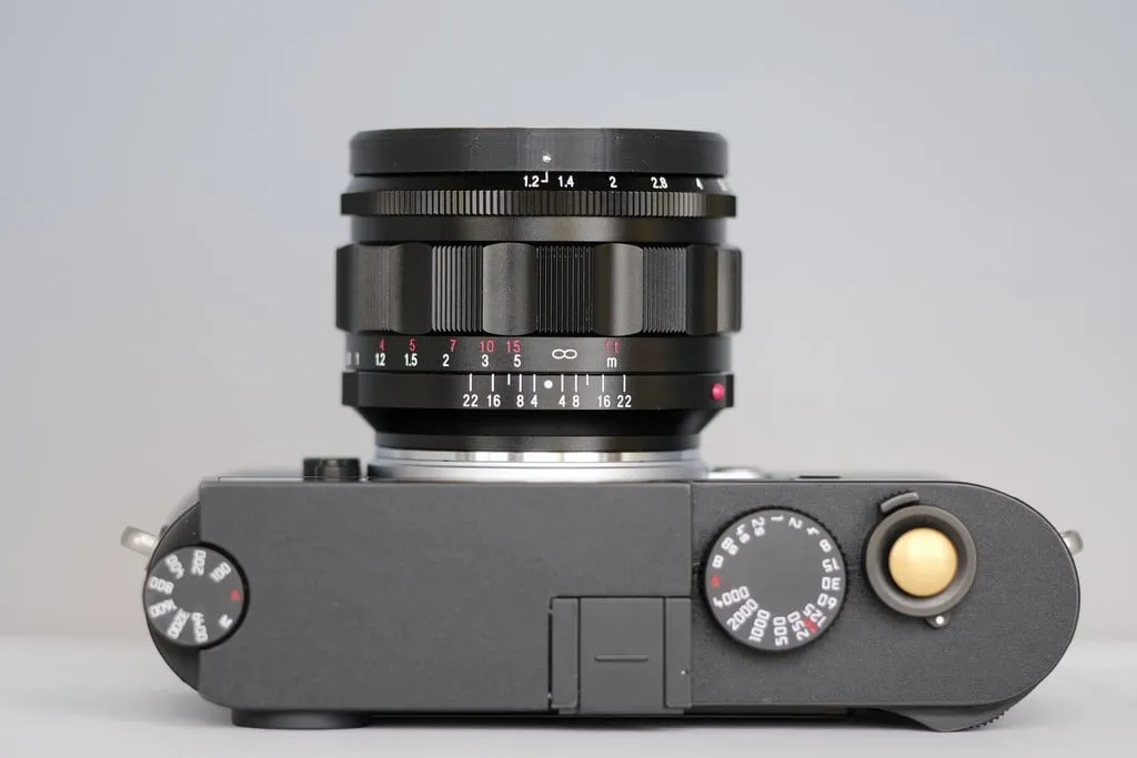 Voigtlander 50mm F1.2 Nokton Leica M lens - hood mount Voigtlander 50mm F1.2 Nokton Leica M lens - hood mount