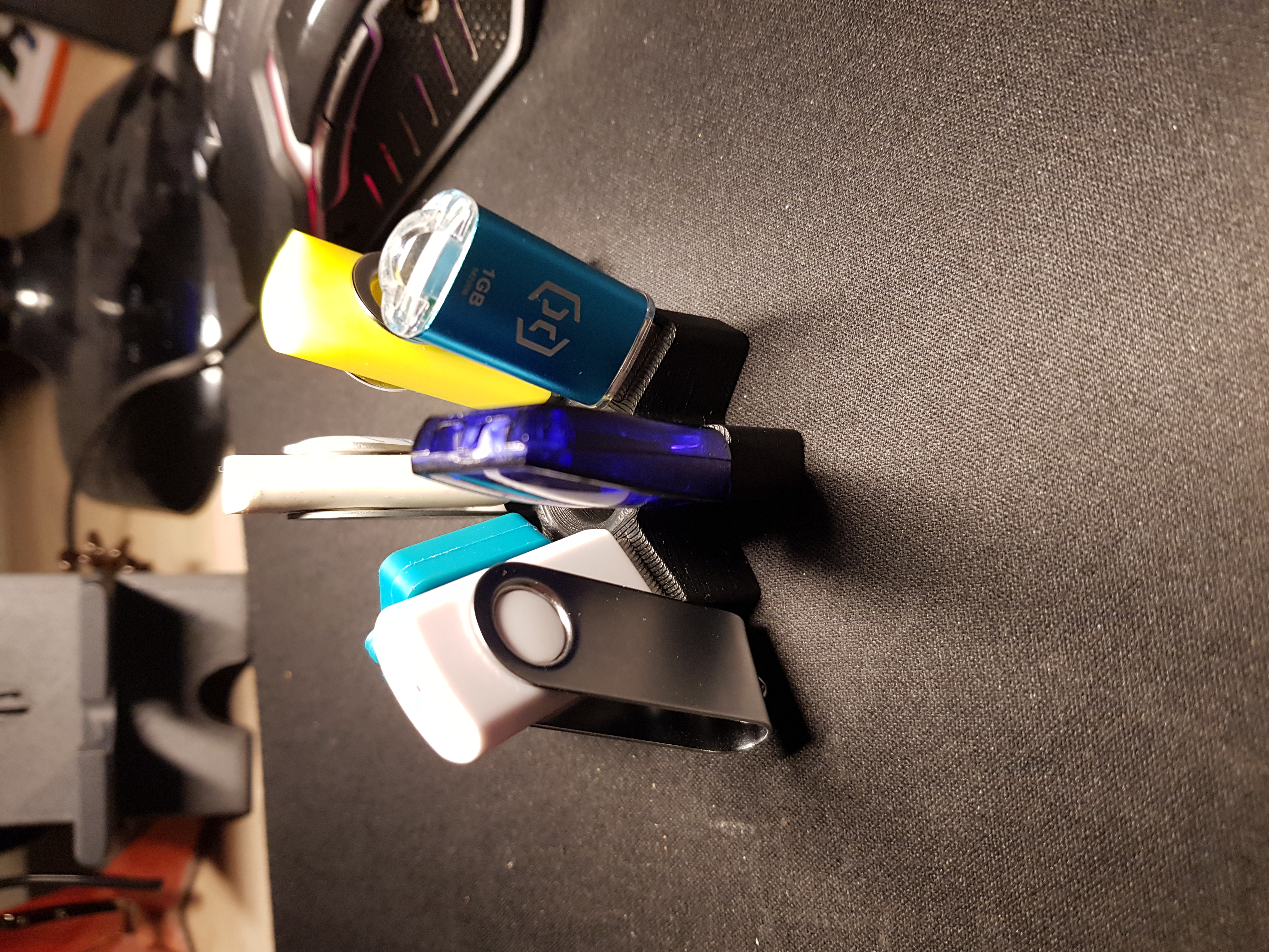 USB Holder