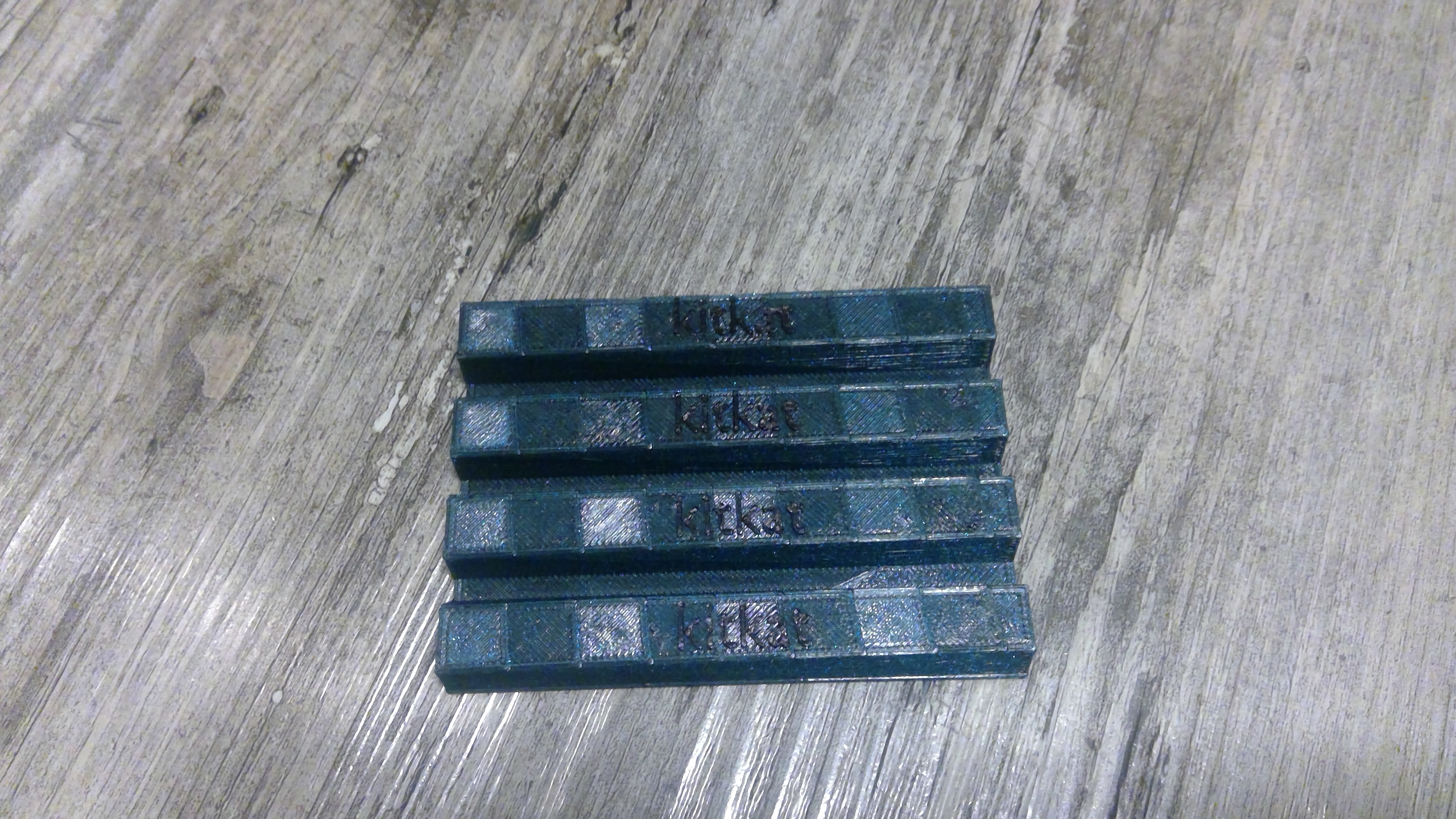 cool kitkat bar