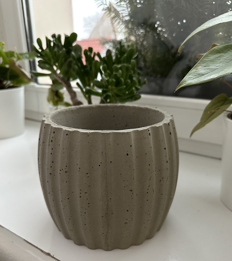 Concrete planter mold