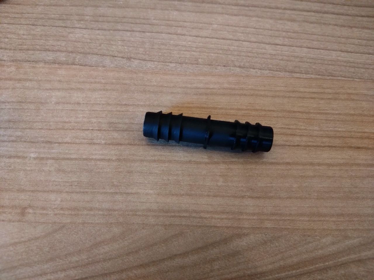 Irrigation pipe connector