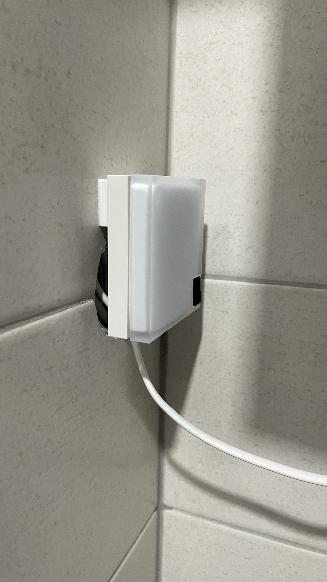 Wall mounted Netatmo Relay Frame by Paaartiik Download free STL model