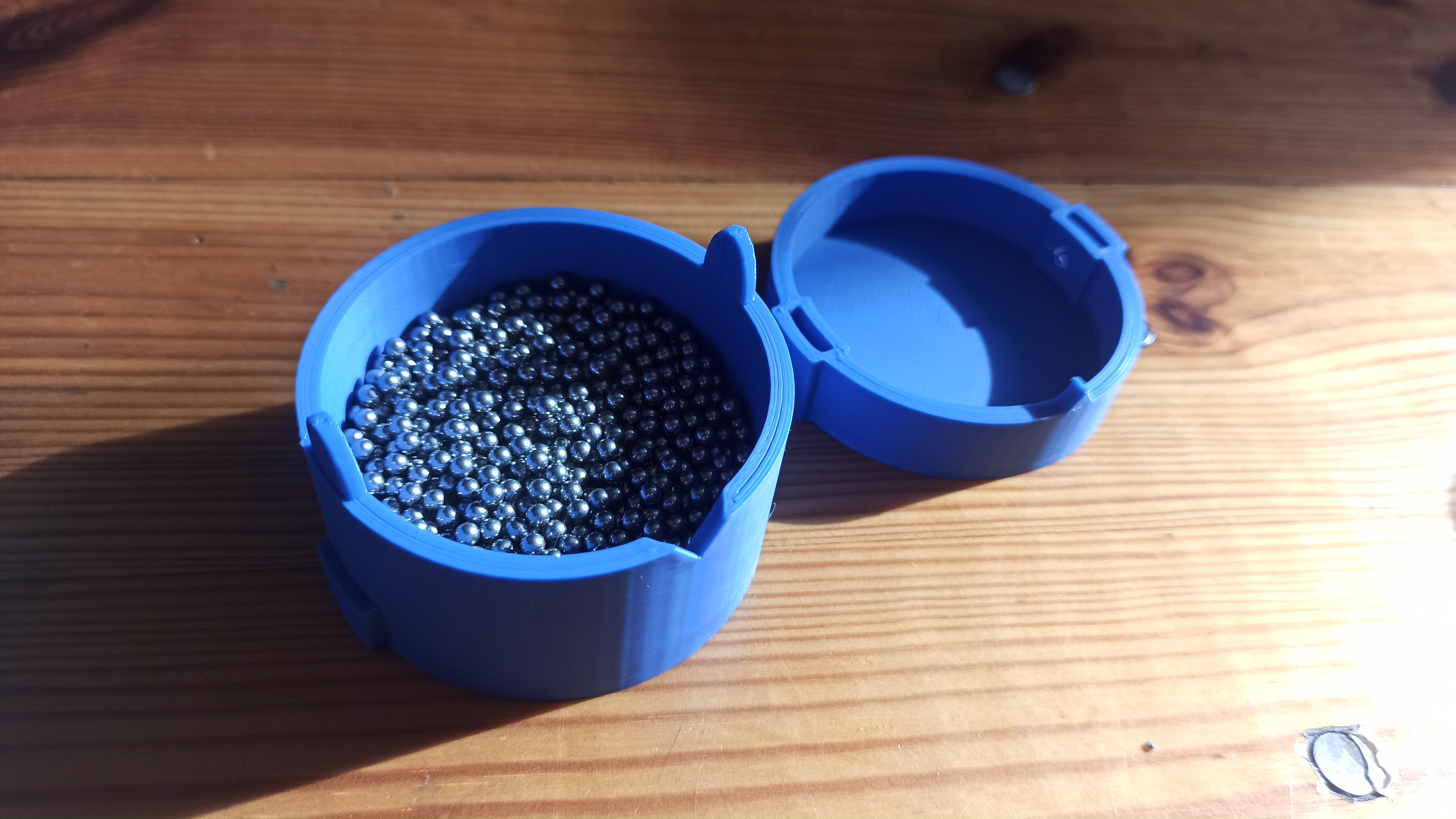 Dryer & box for bottle/vase cleaning balls