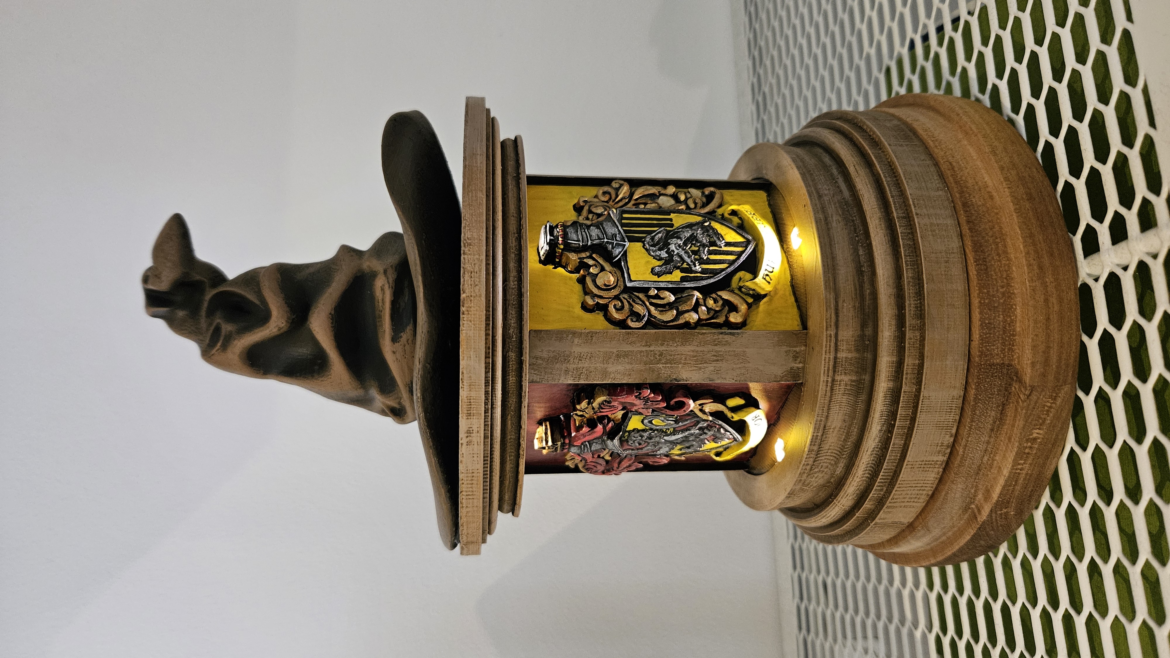 Decorative Hogwarts houses & Sorting Hat