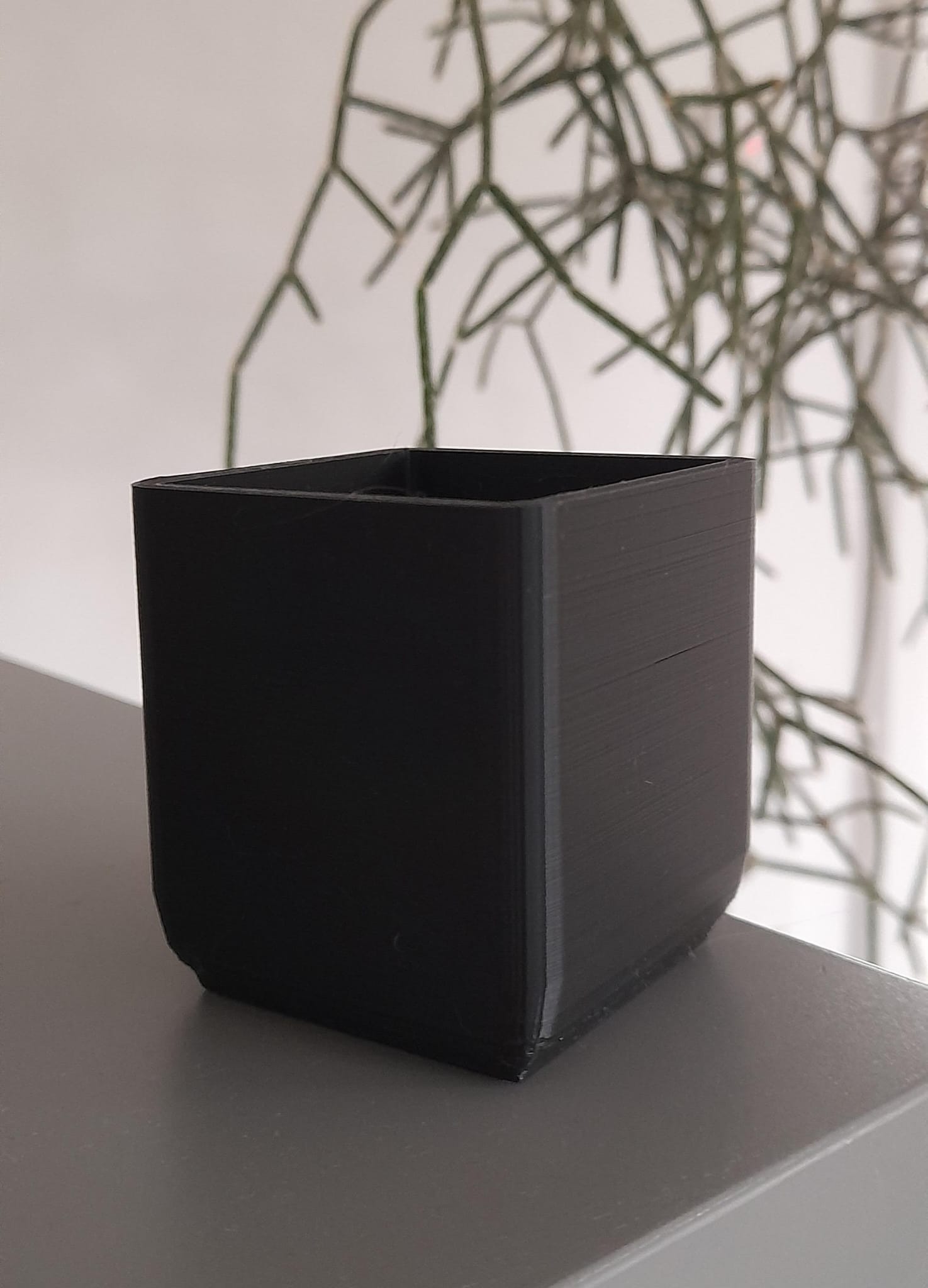 Pencilholder/plantpod (i printed it to small)