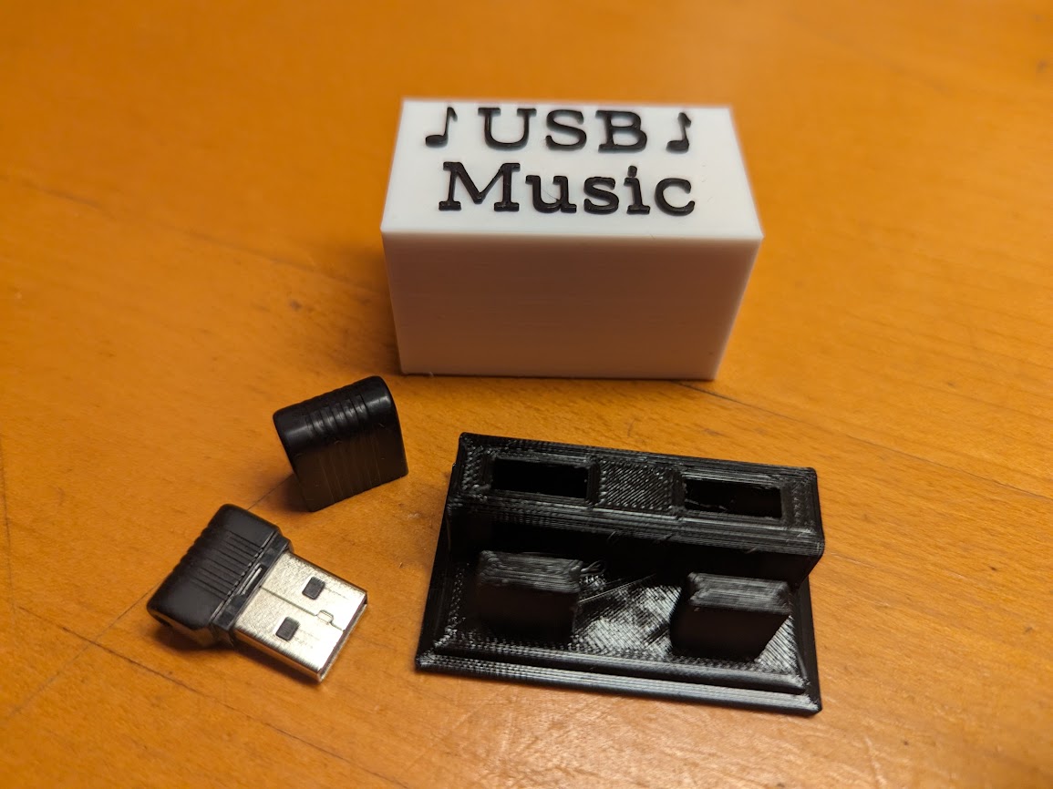 Aufbewahrungsbox für winzige USB-Sticks