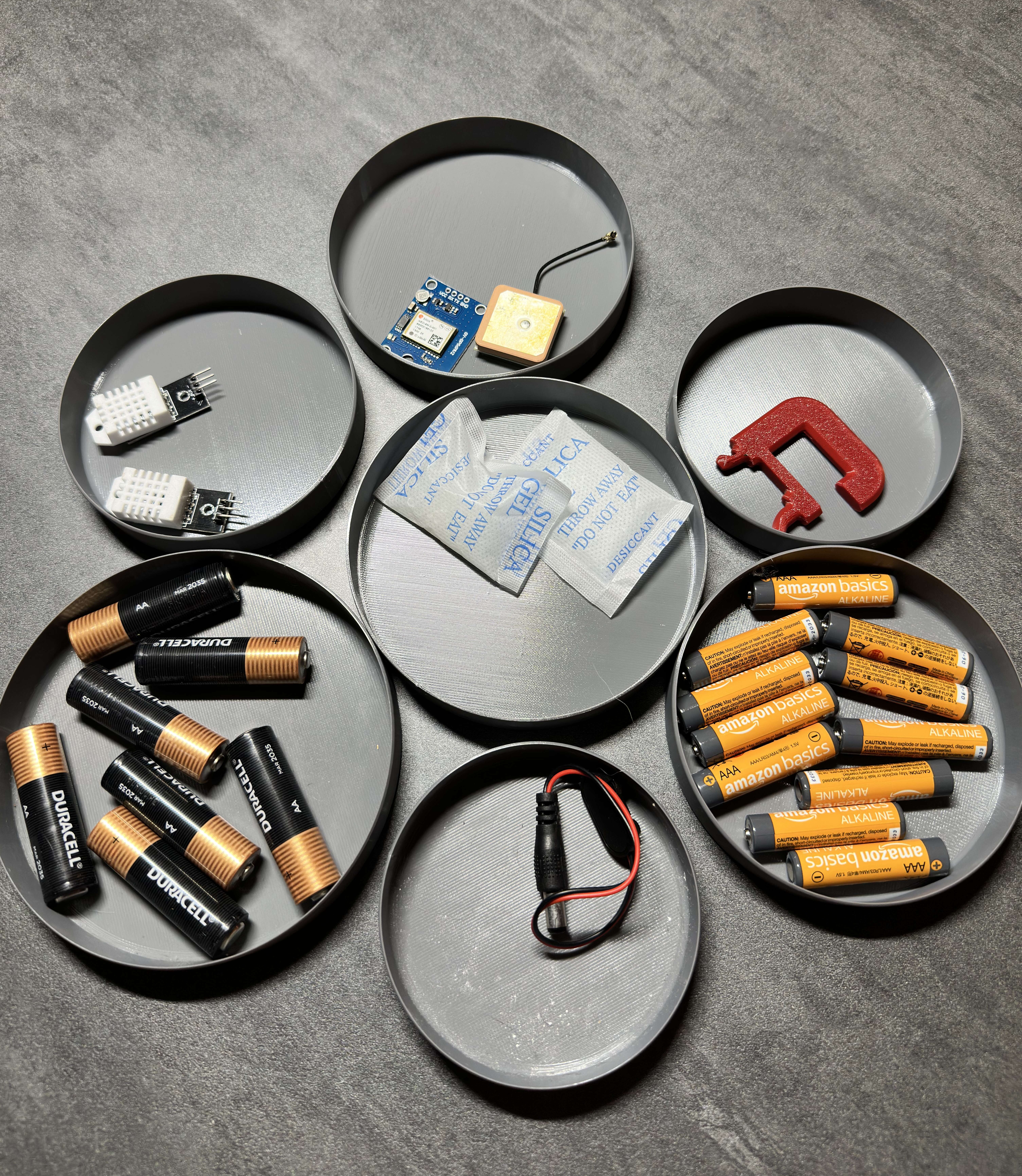 Stackable parts trays