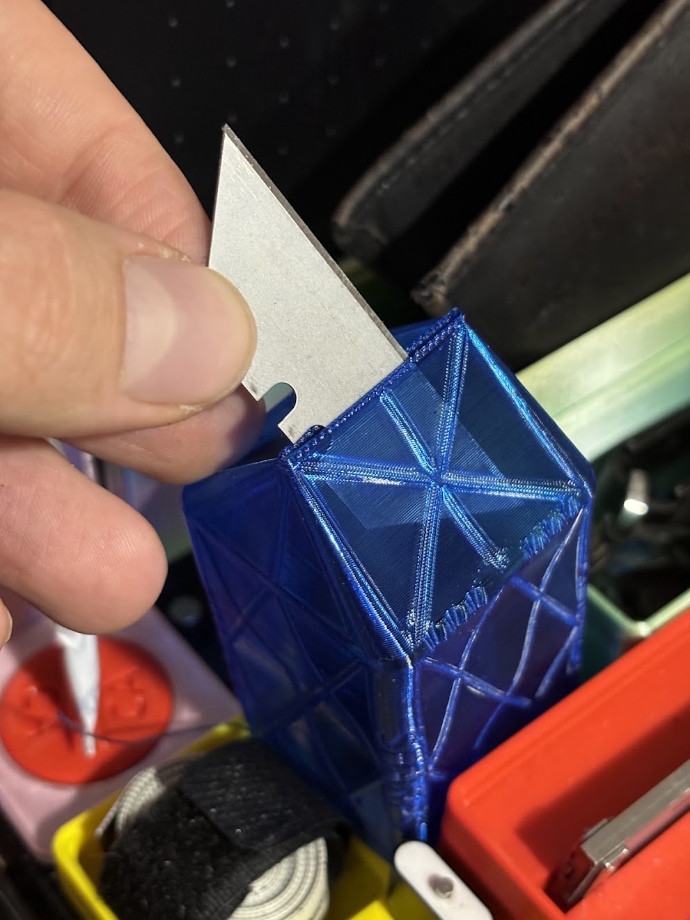 Vase Mode Sharps Disposal for Box Cutter and Razor Blades (Gridfinity Compatible) by SeriousBug