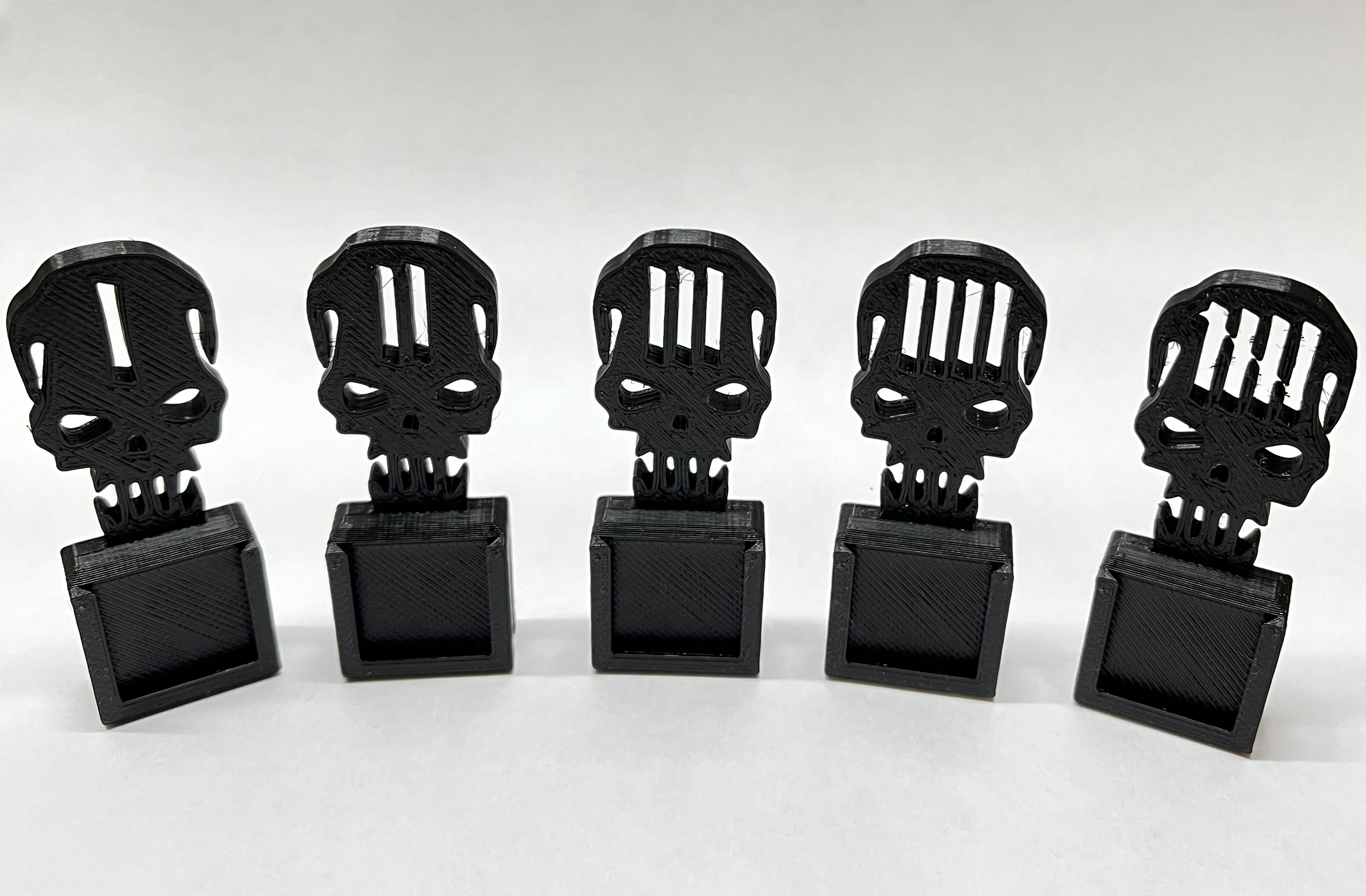 Enemy Screen-Top Initiative Trackers with Label Slots