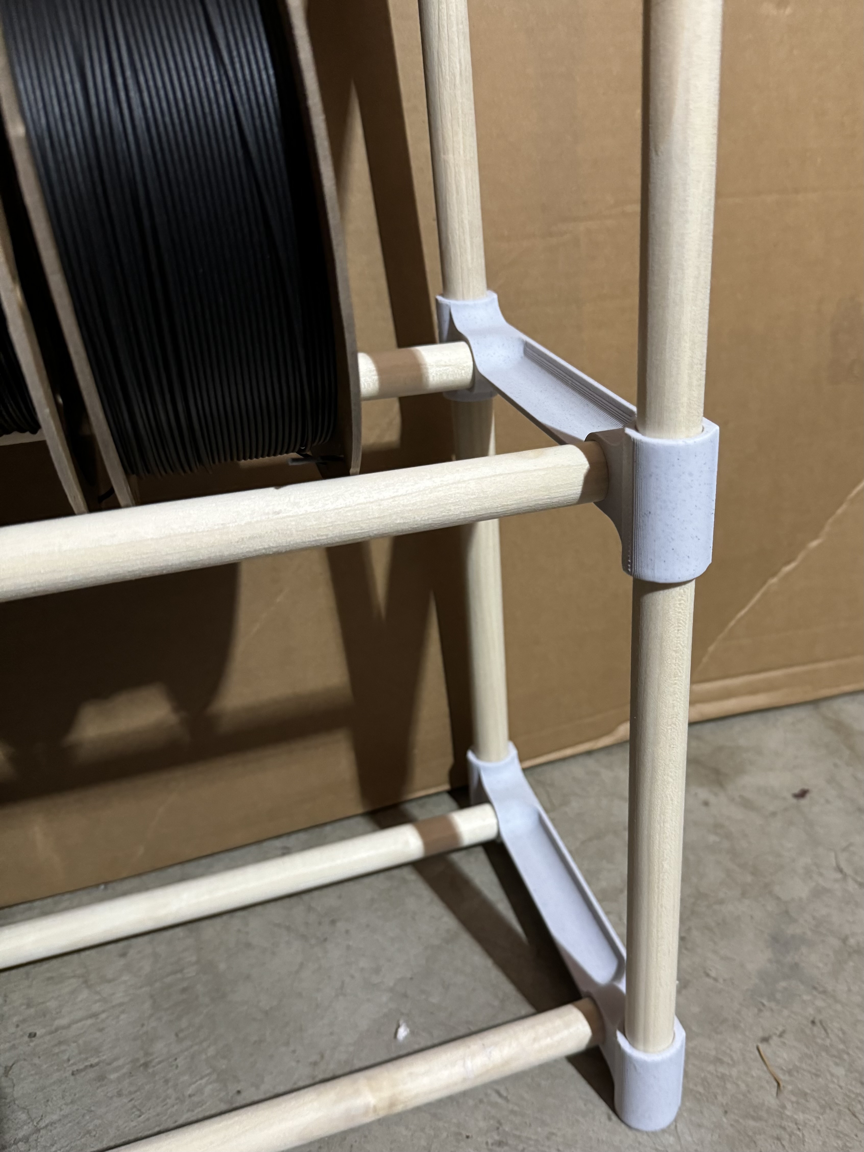 Miniatura 2 do modelo 3D Filament Spool Rack
