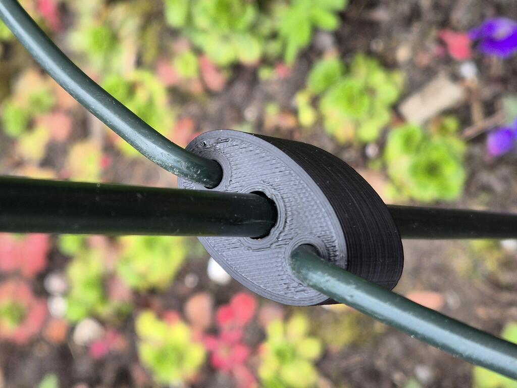Flower ring holder (Peacock) replacement (parametric, openscad)
