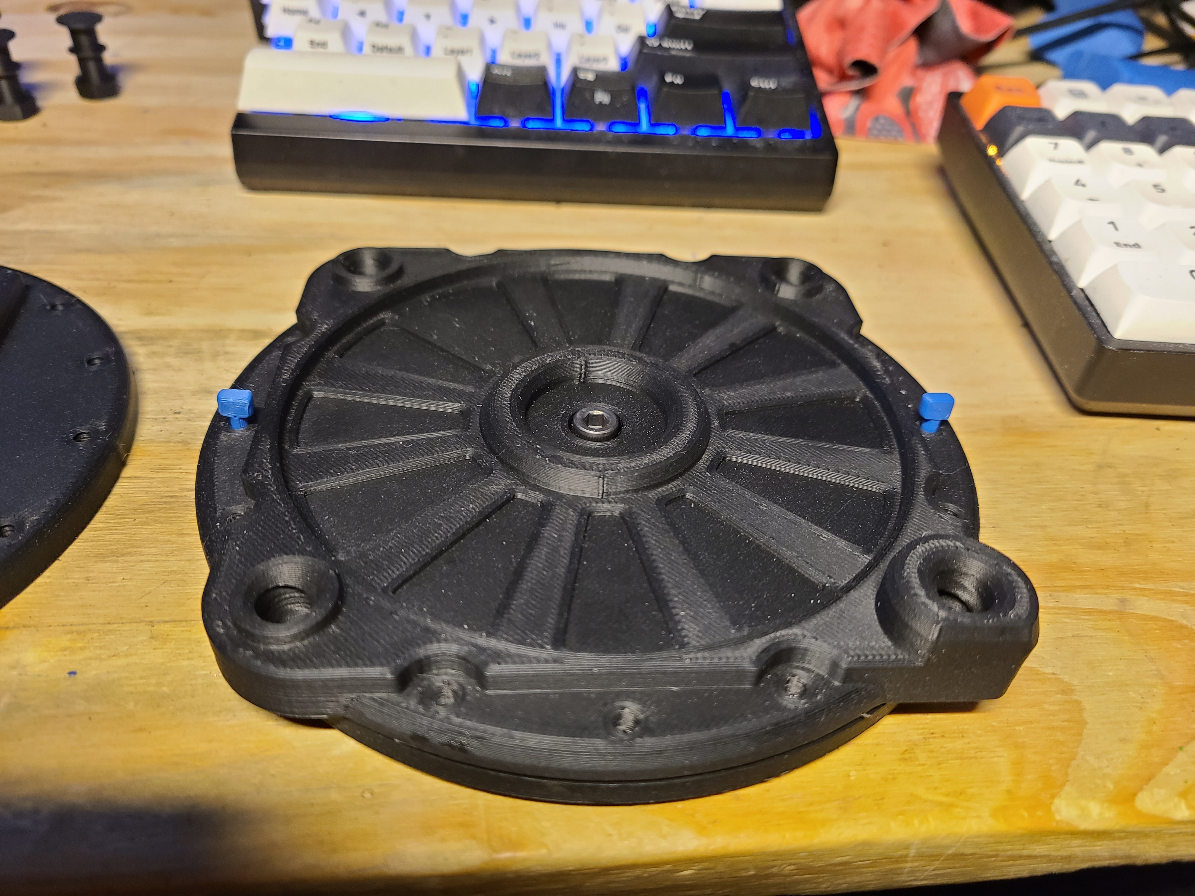 Lockable Lazy Susan/Turntable, with plates for mounting a vise 3D model thumbnail