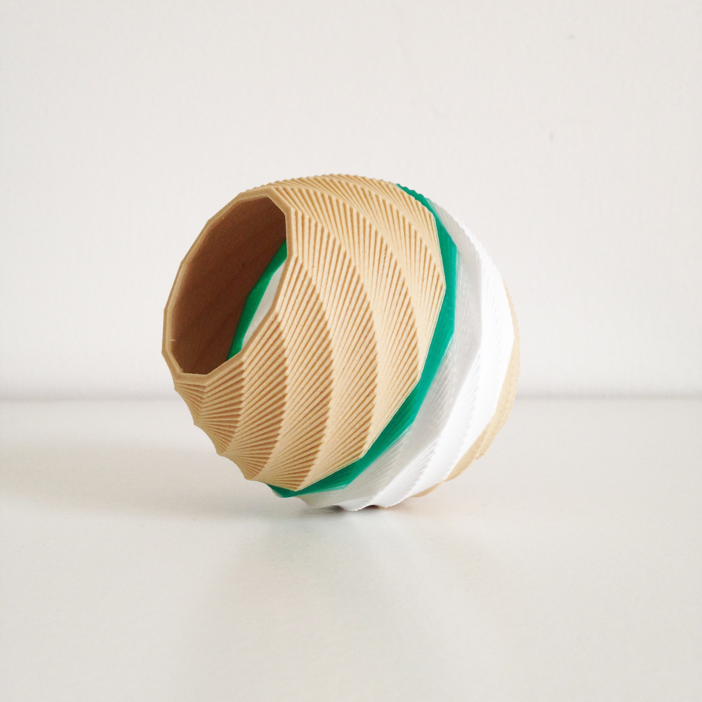 MULTICOLOR VASE