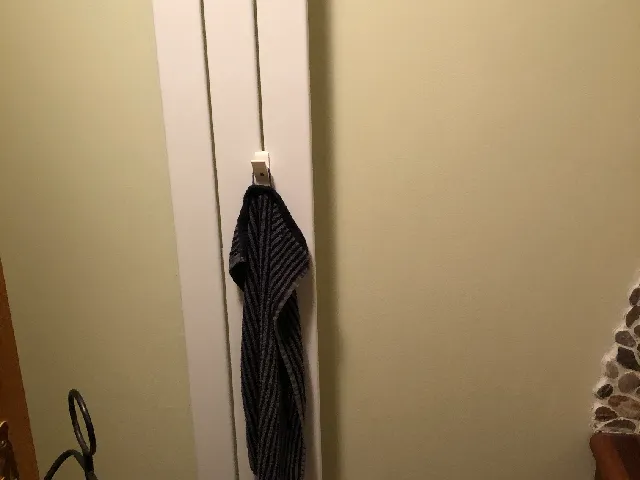 radiator hook / patère pour radiateur