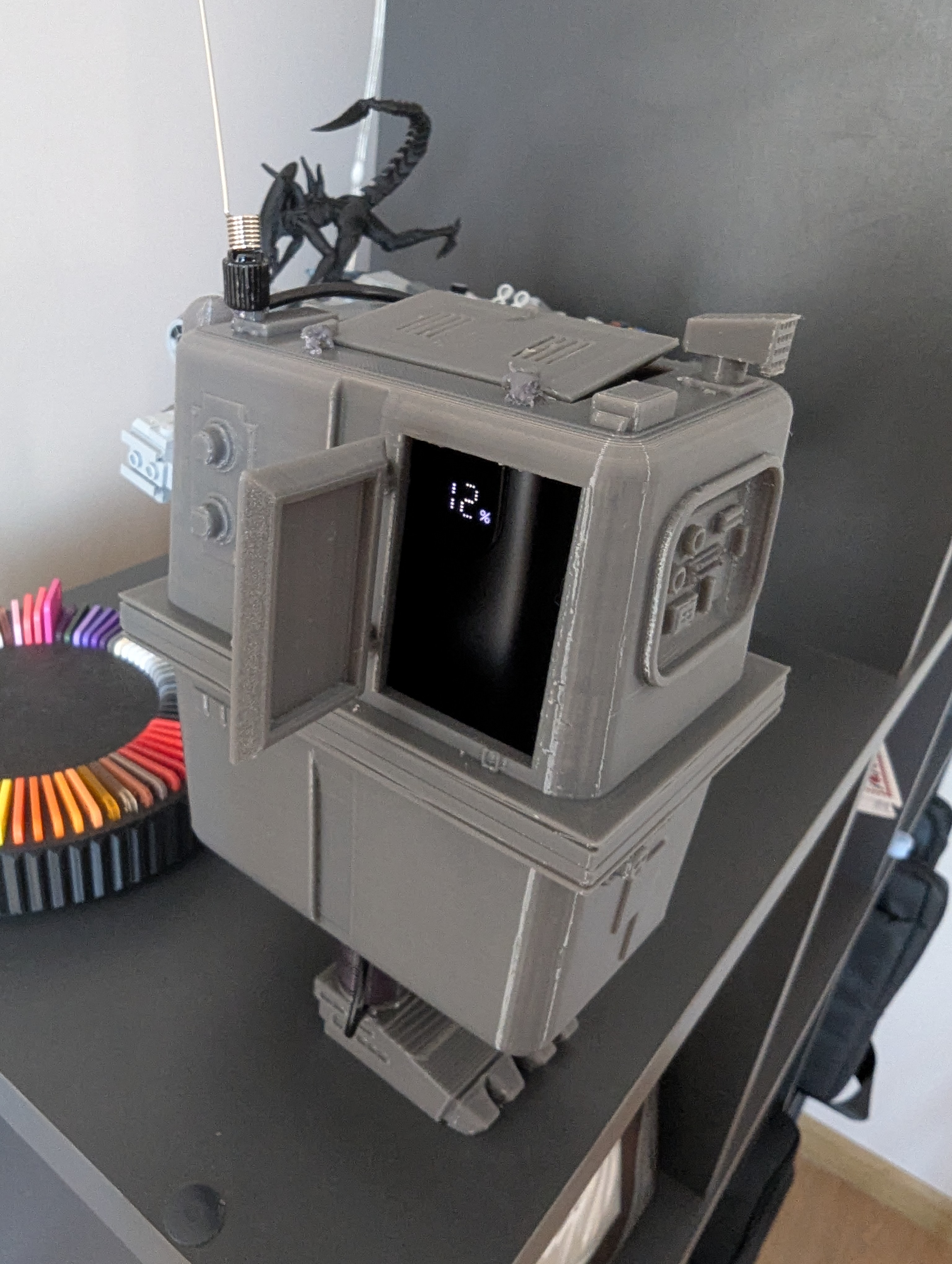 Star Wars Gonk Droid Case for Baseus Adaman 2 — miniatura 4