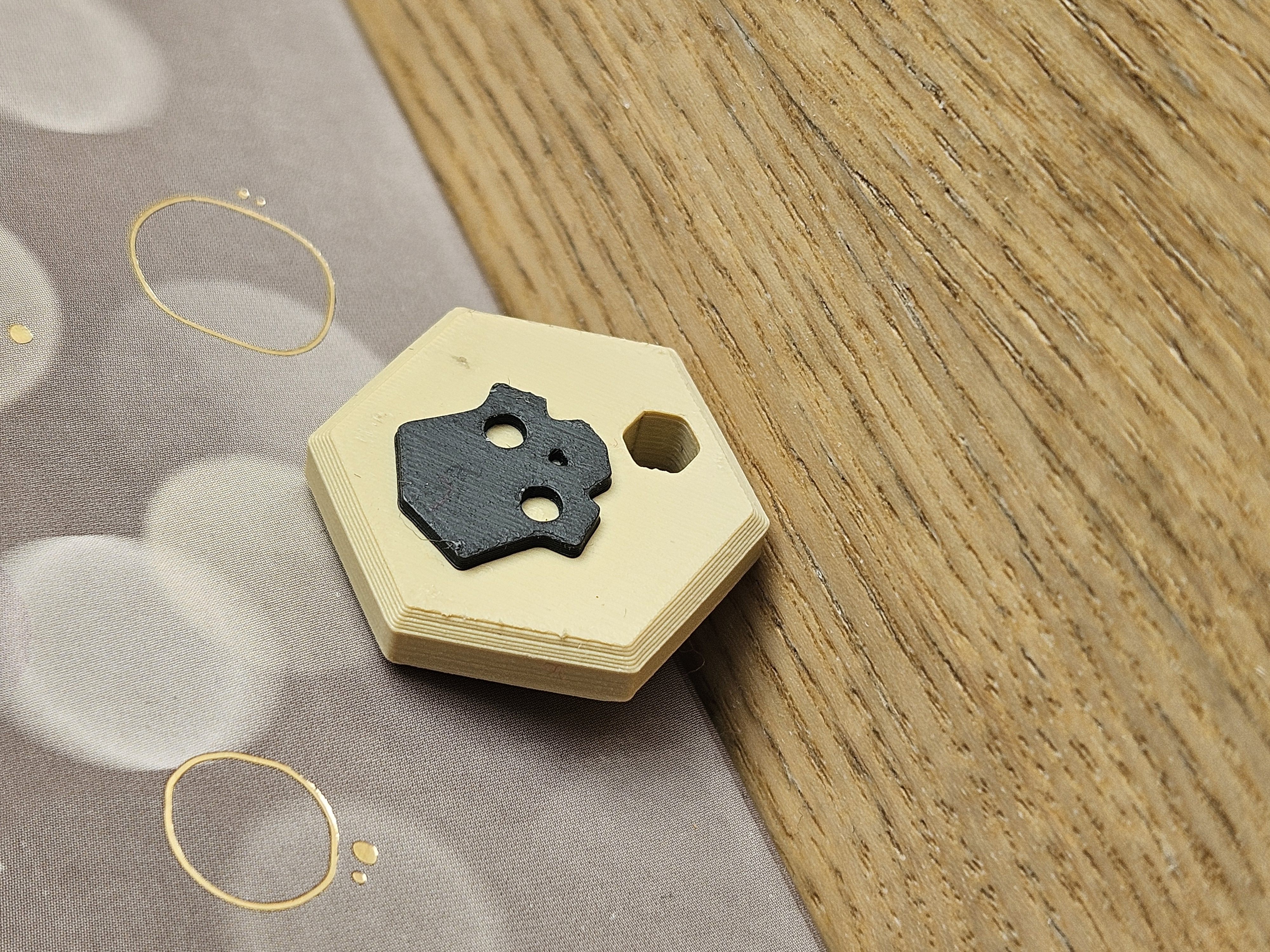 Modern Key Hanger Helldiver Medal