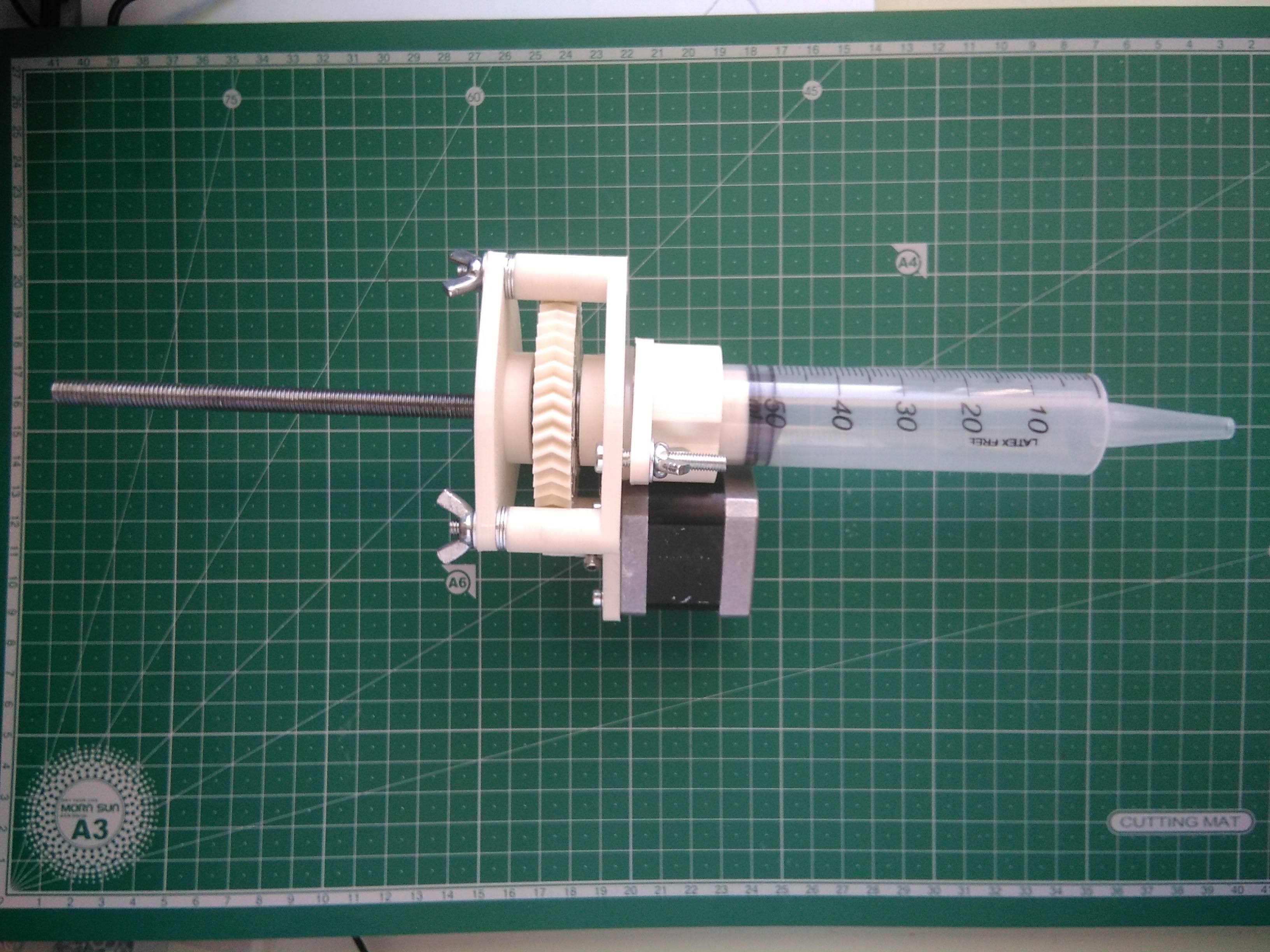 Paste extruder for 3D printers