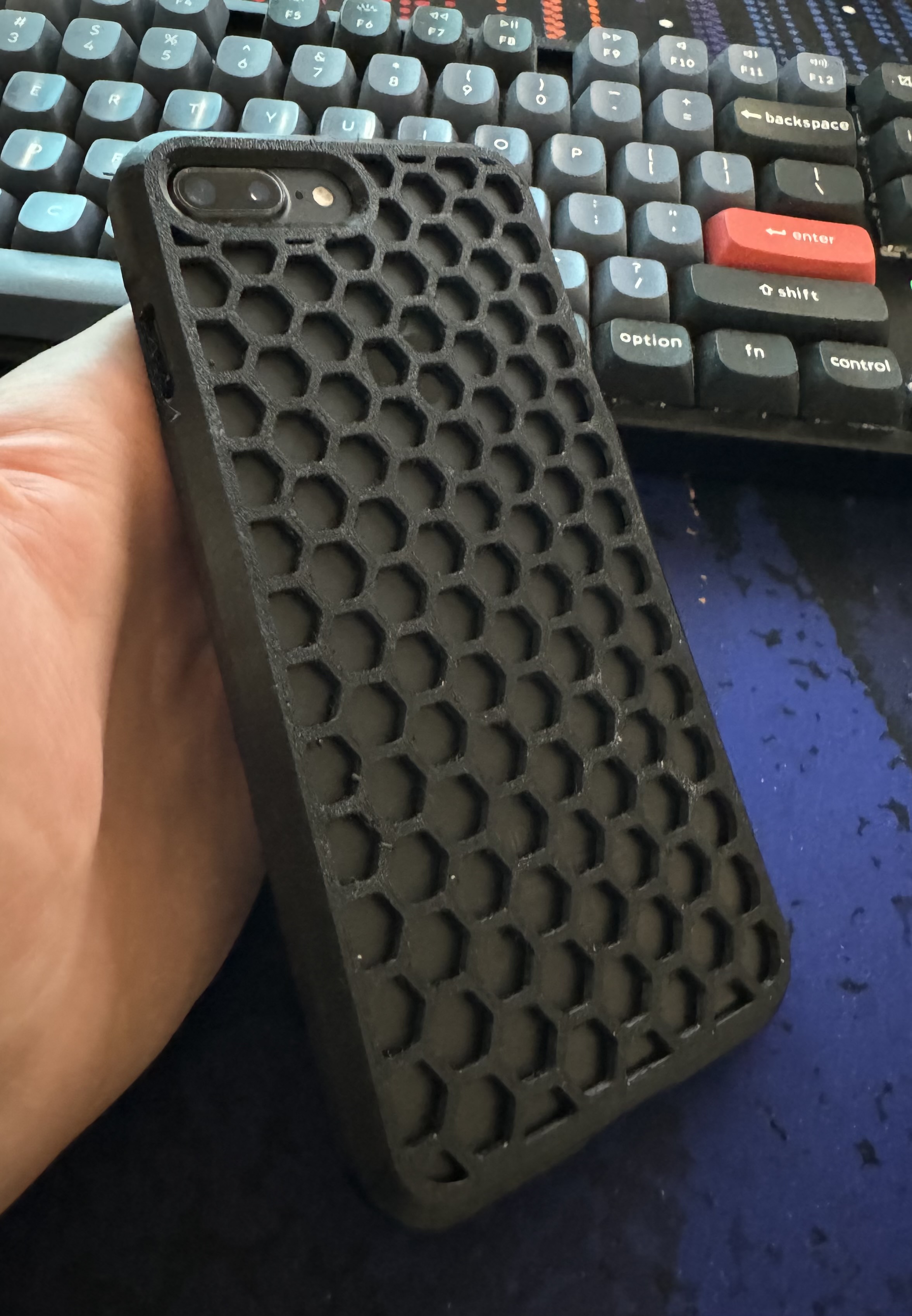 IPhone 7 Plus Case - Honeycomb design