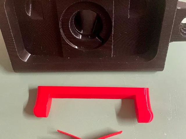 Spring for "Clean iPhone 16 Pro Max Dock + AppleWatch + Case"