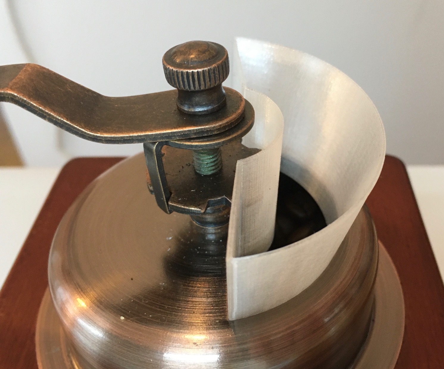 Handcranked Coffeegrinder Filler Funnel and Powder Tamper