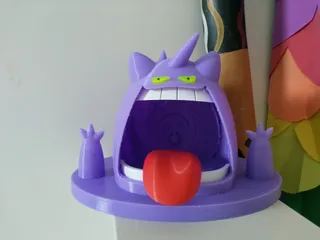 Gigantamax Gengar in a Swamp (Pokemon) キョダイマックス