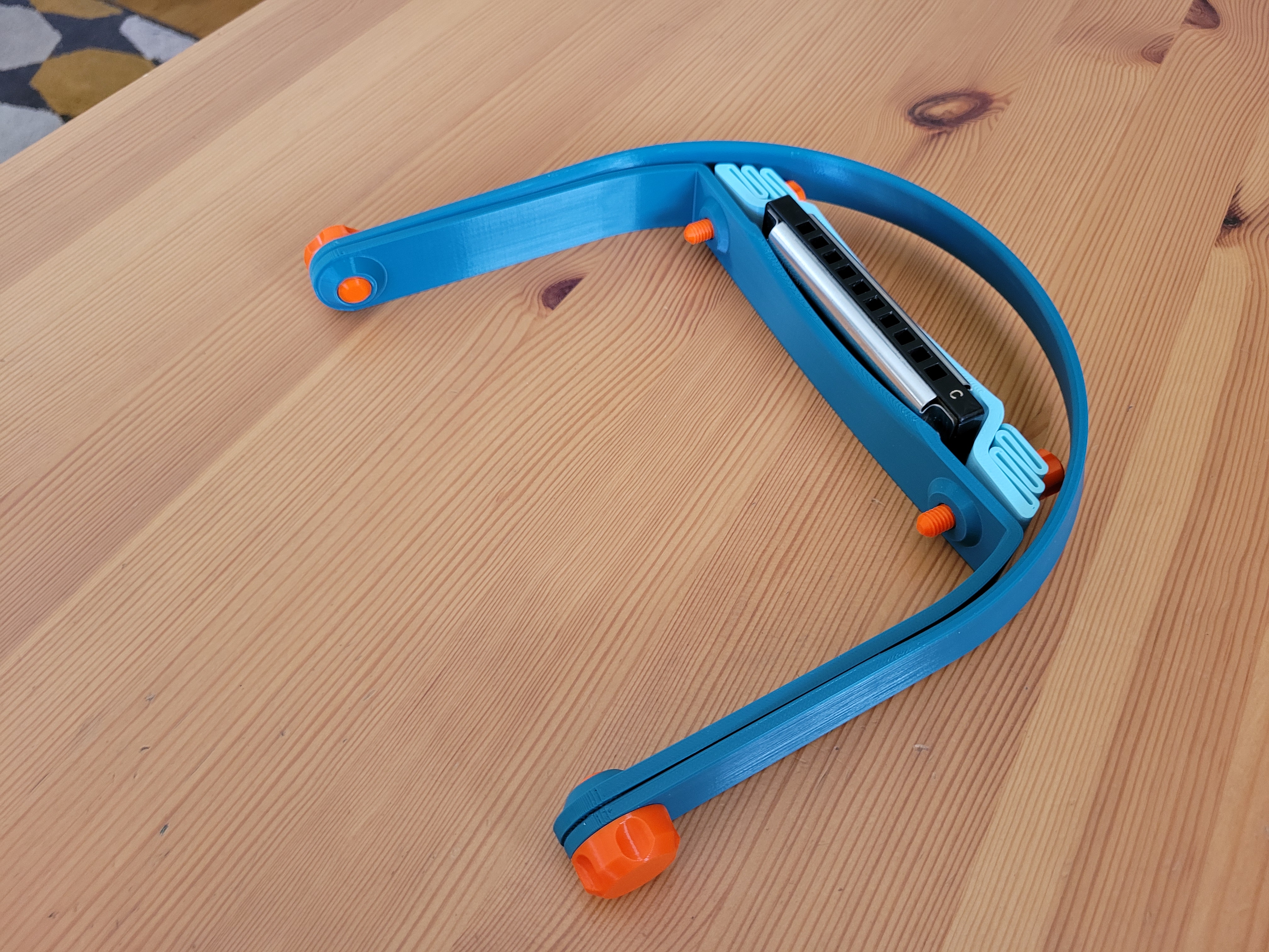 Miniatura 5 do modelo 3D Harmonica holder