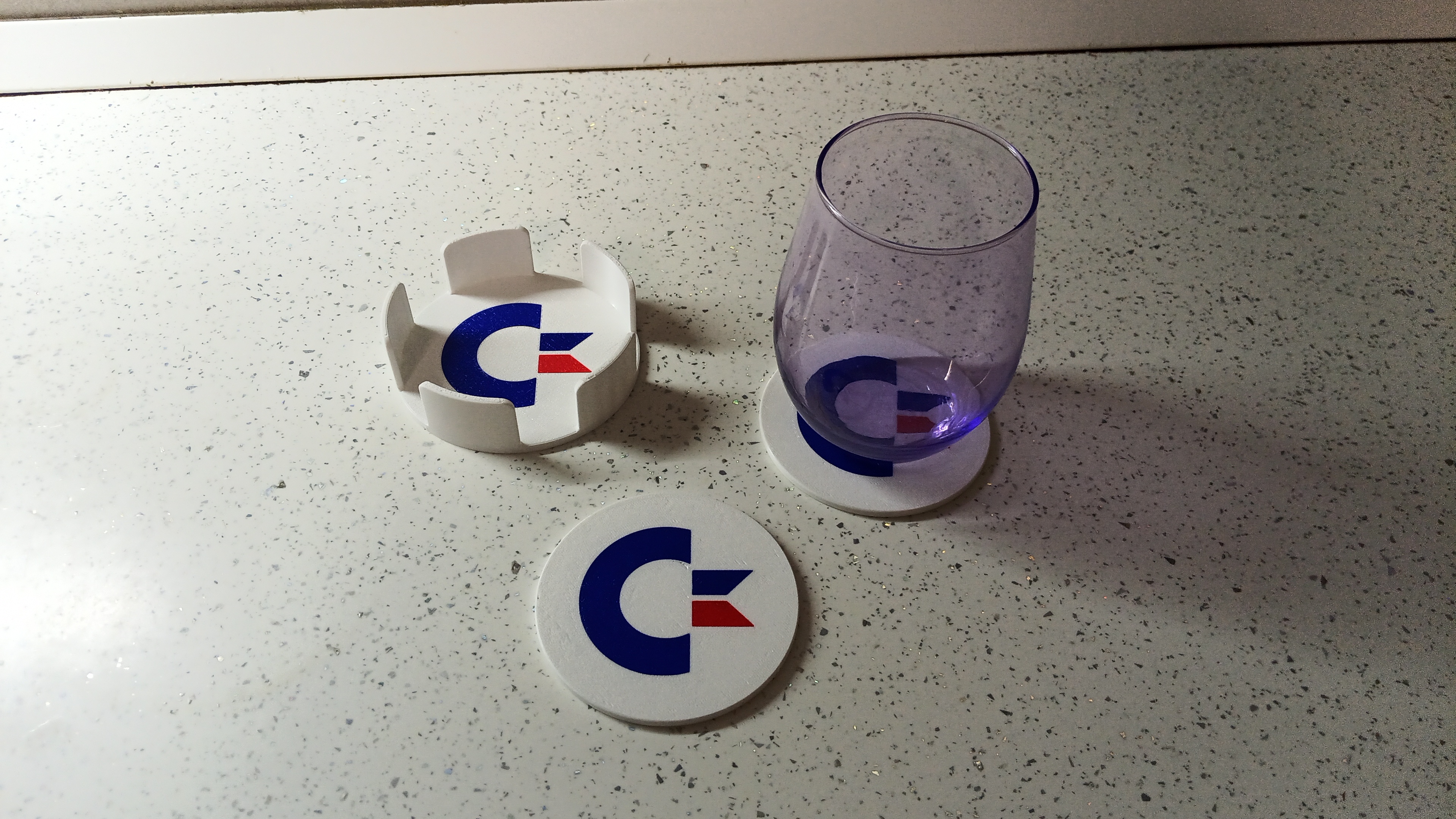 Miniatura 6 do modelo 3D Commodore Drinks Coaster Set