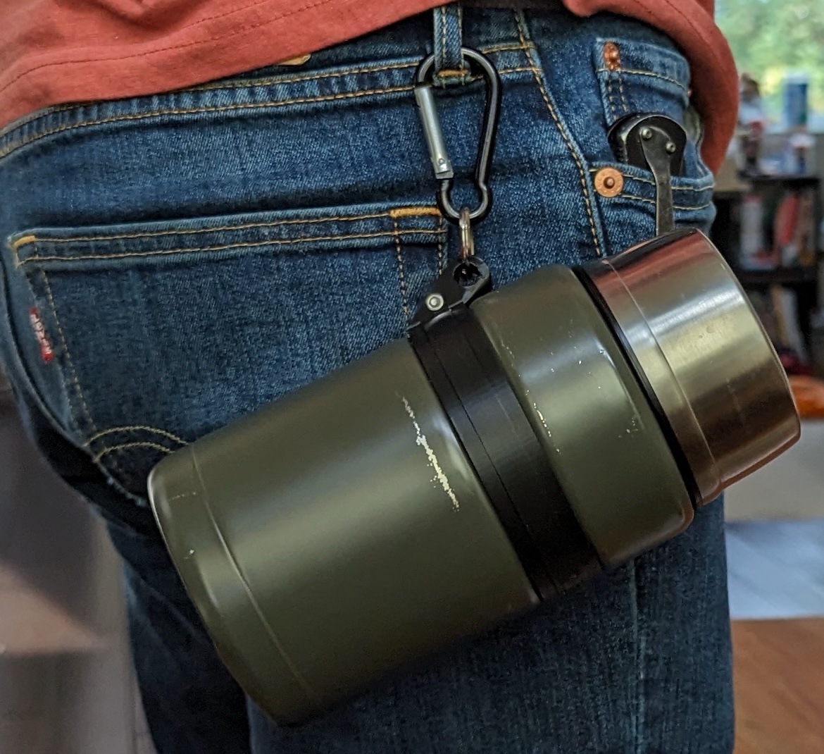 Carabiner attachment for 24oz Thermos insulated jar
