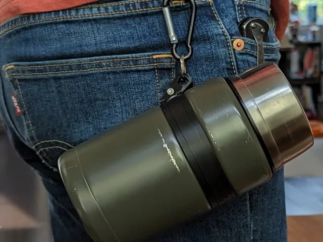 Carabiner attachment for 24oz Thermos insulated jar