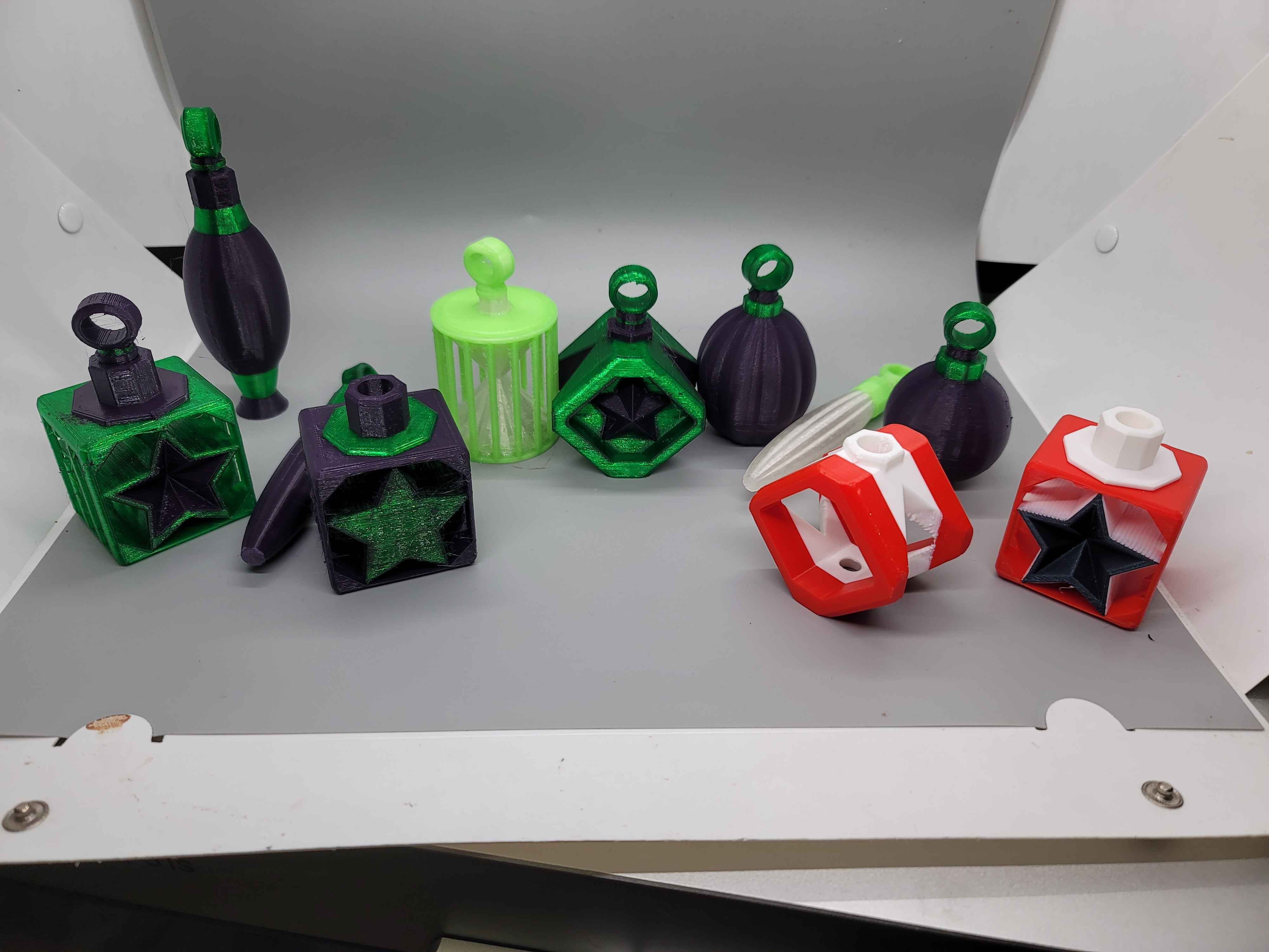 FHW Yuletide 2025 ornaments