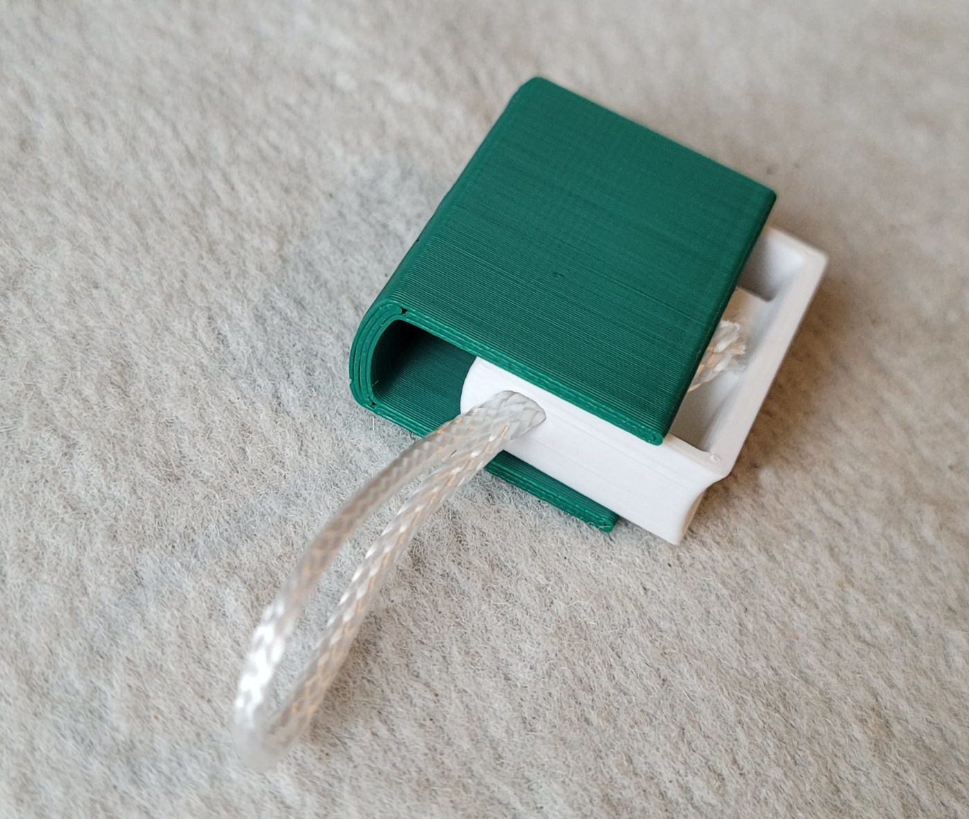 Miniatura 12 do modelo 3D Book keychain