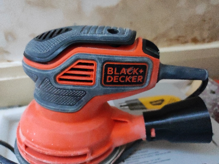 BLACK and DECKER Orbital Sander Adapter for vacuum by molusk77