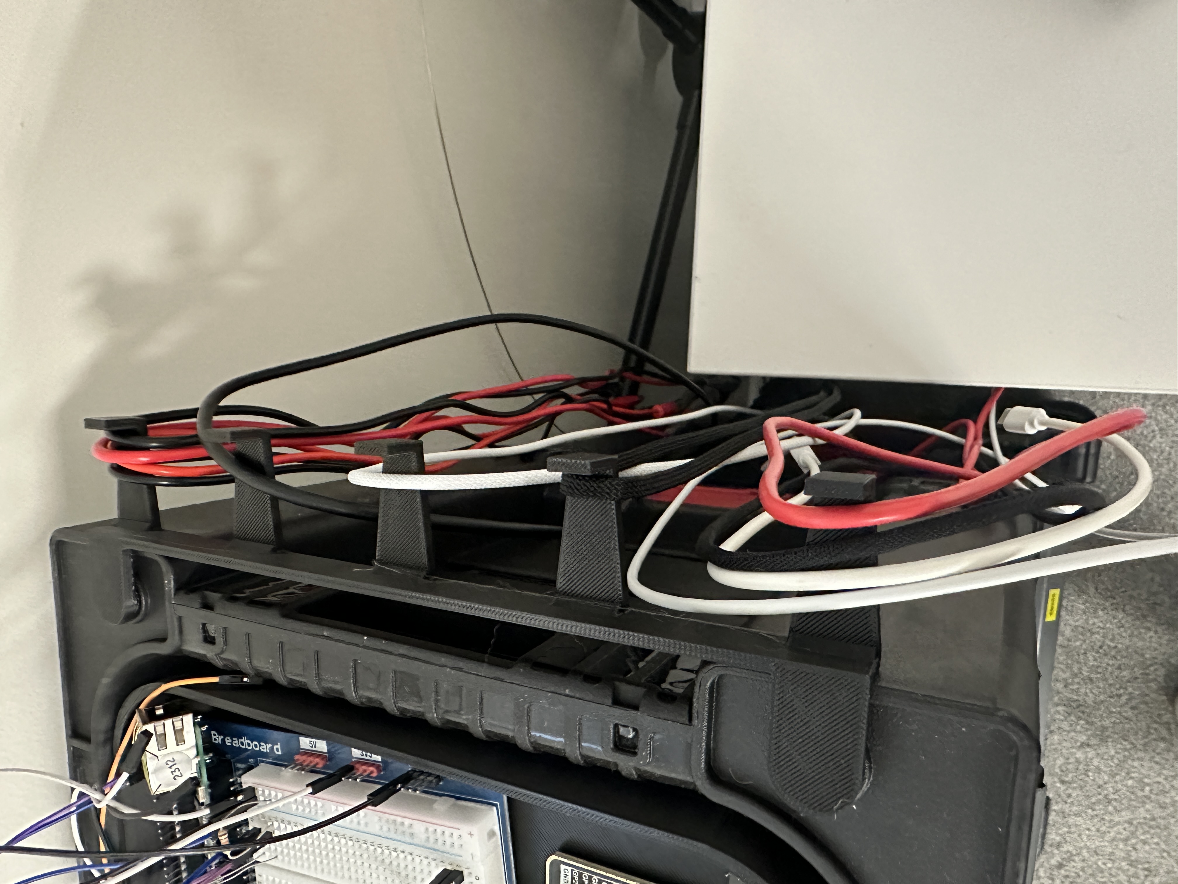 Keter Toolbox Cable Hooks