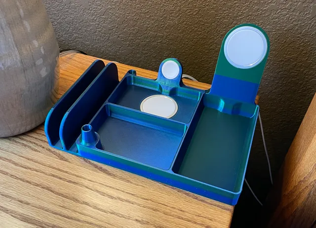 EDC Tray MagSafe iPhone, Apple Watch and AirPods Stand