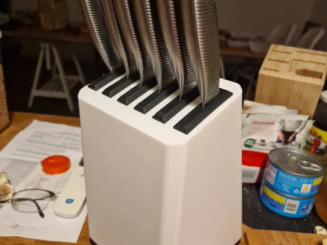 Modular knife holder