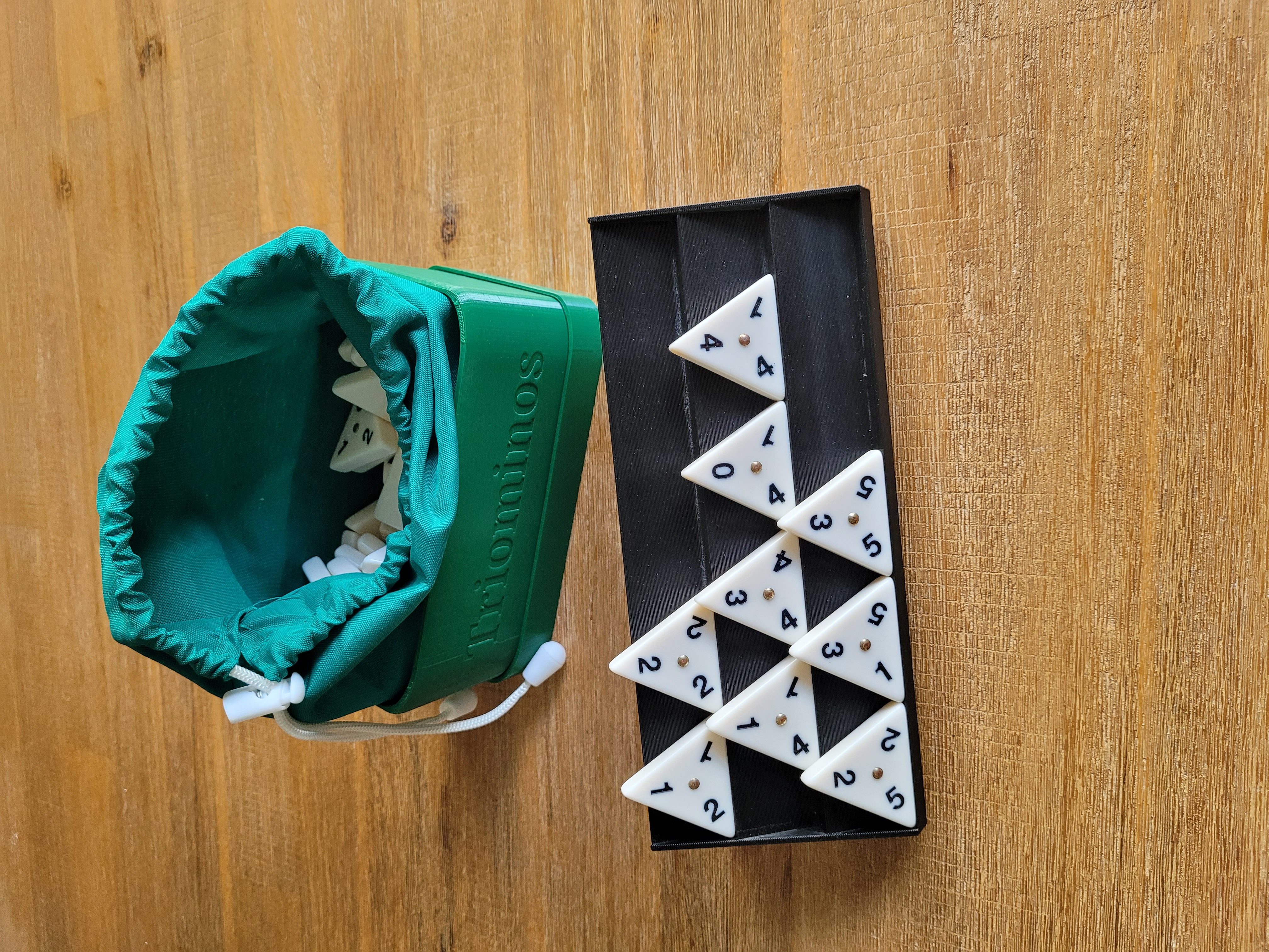 Triominos