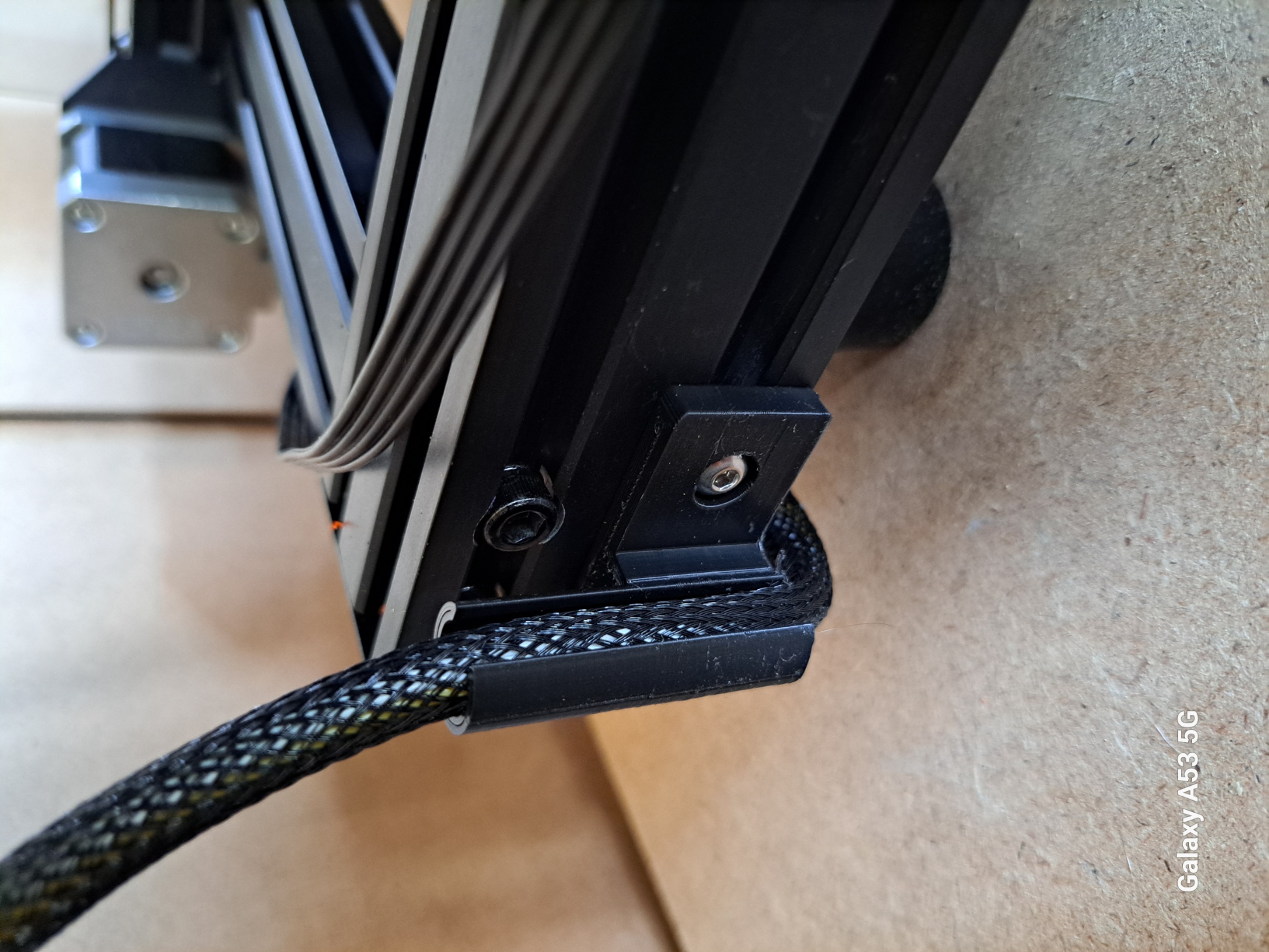 Support de cable plateau SV04