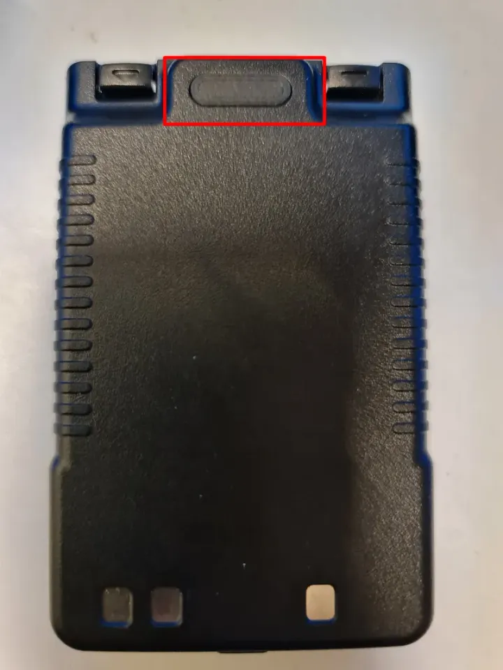 Yaesu HT battery belt clip screw cover by Josch | Download free STL ...