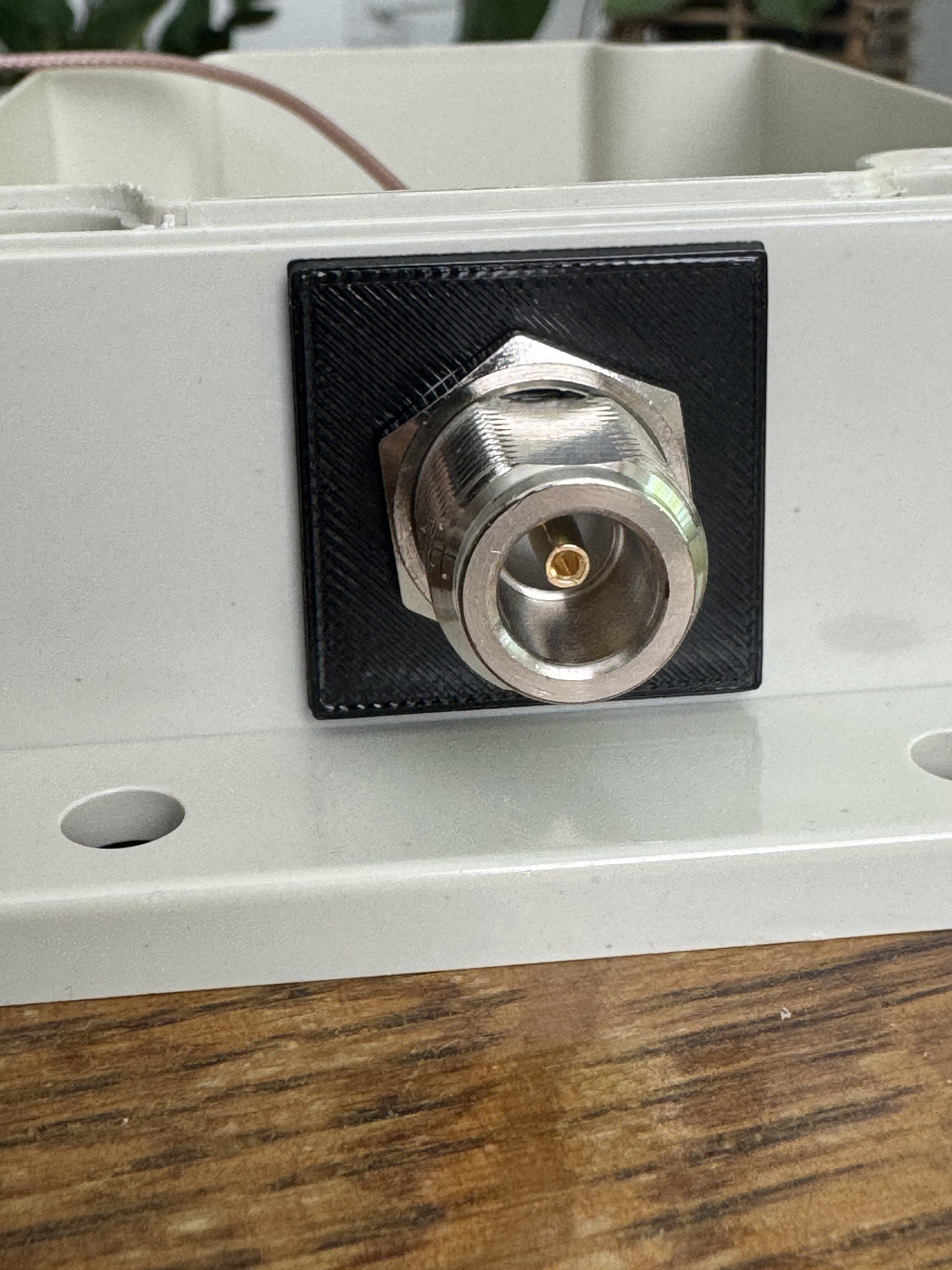Type-N RF Connector Washer and Drill Guide
