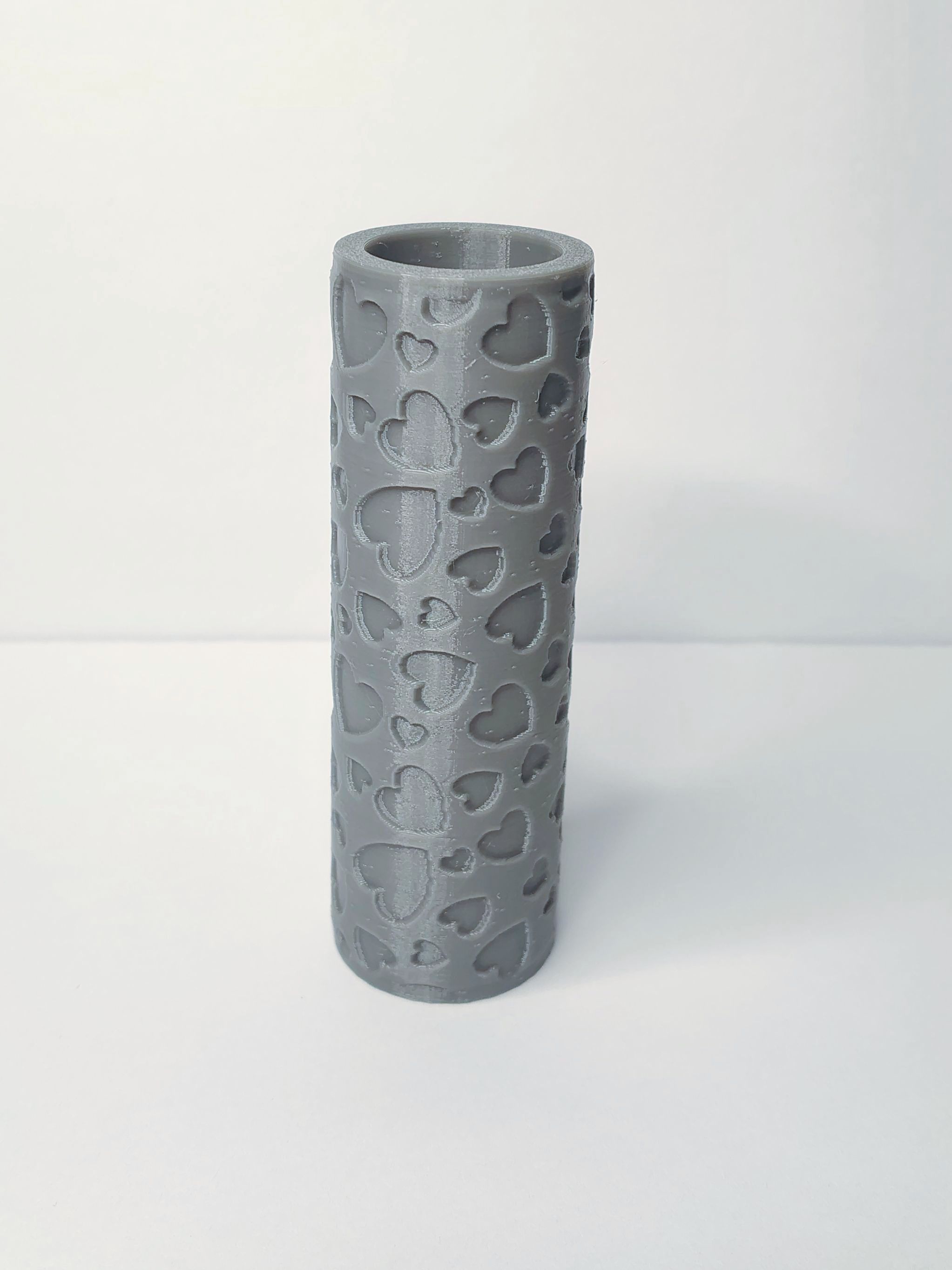 Textured modeling clay roller with hearts