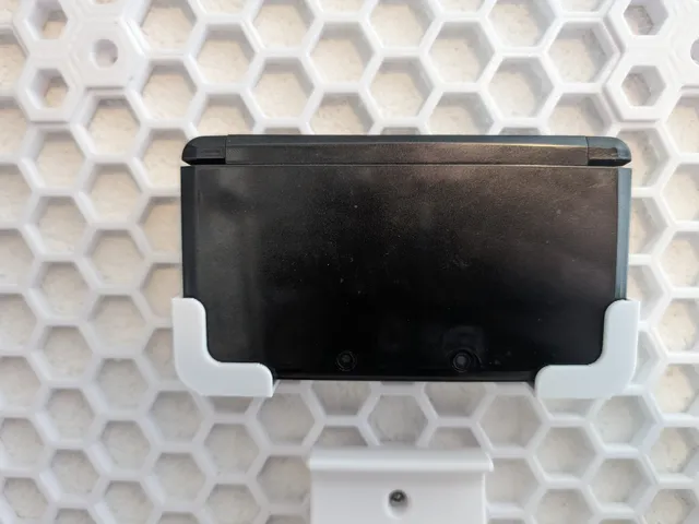 Nintendo 3DS holder for Honeycomb Storage Wall