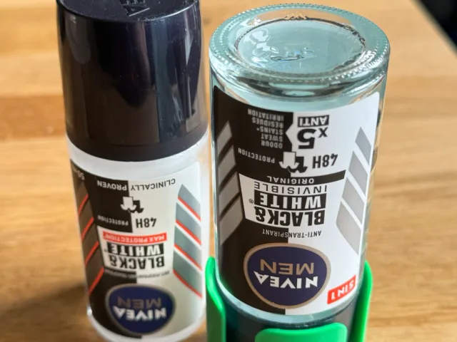 nivea deodorant stand