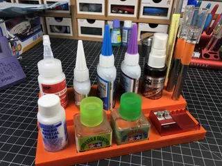 Super Glue Station