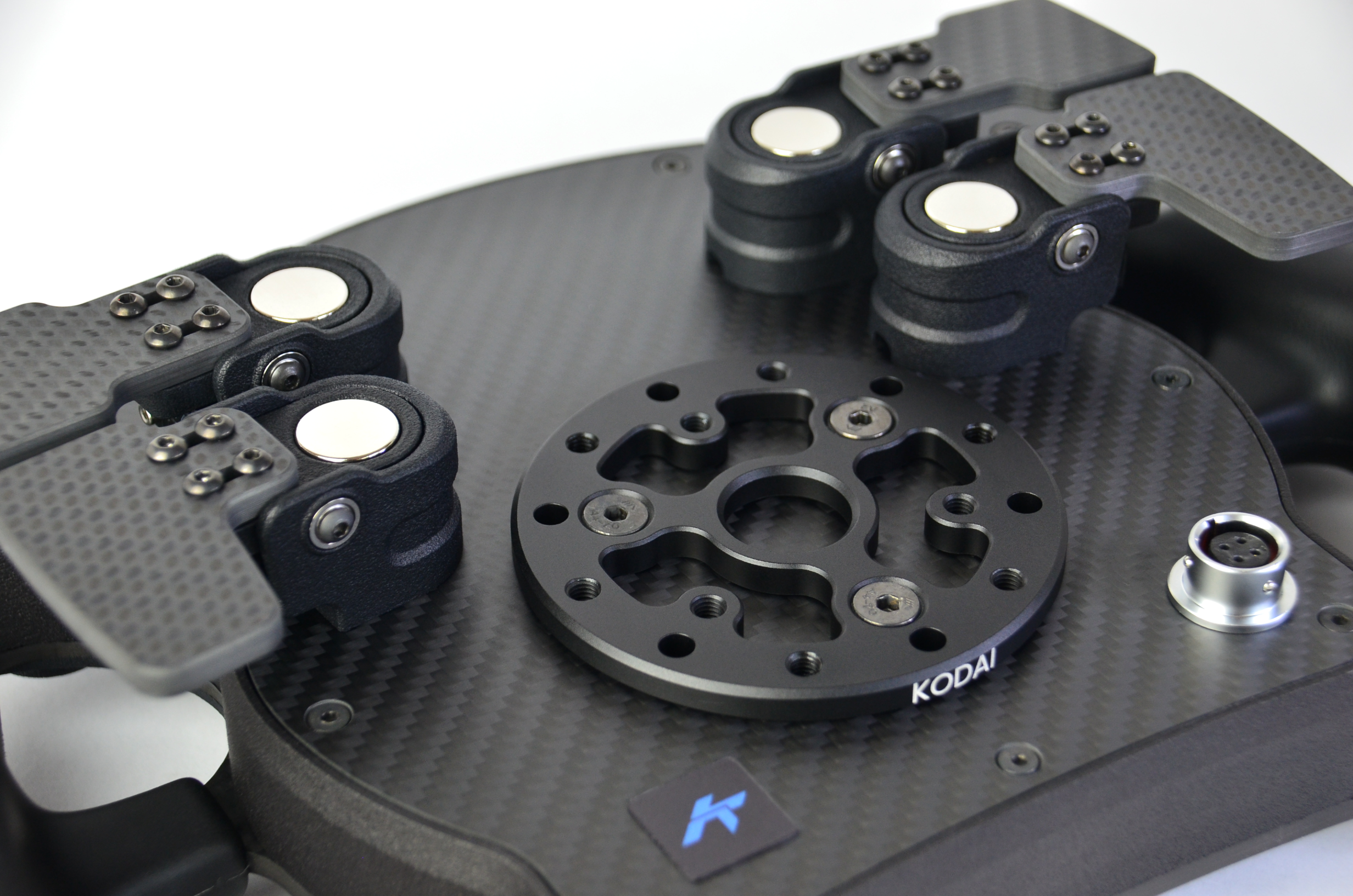 GR.3S Steering Wheel — miniatura 5