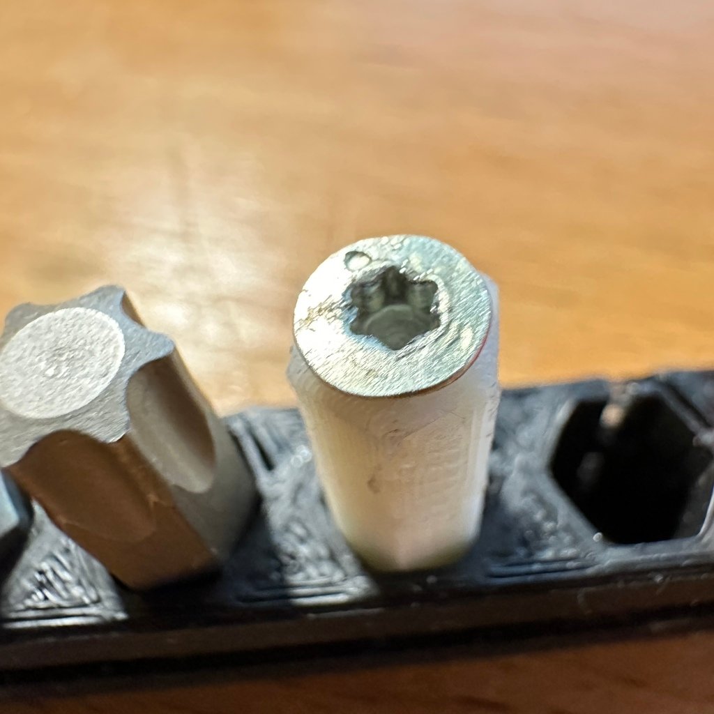 Miniatura 2 do modelo 3D Spudger bit