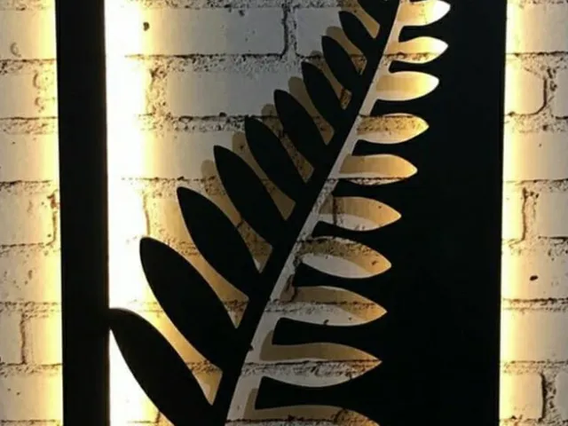silver fern  desing wall art
