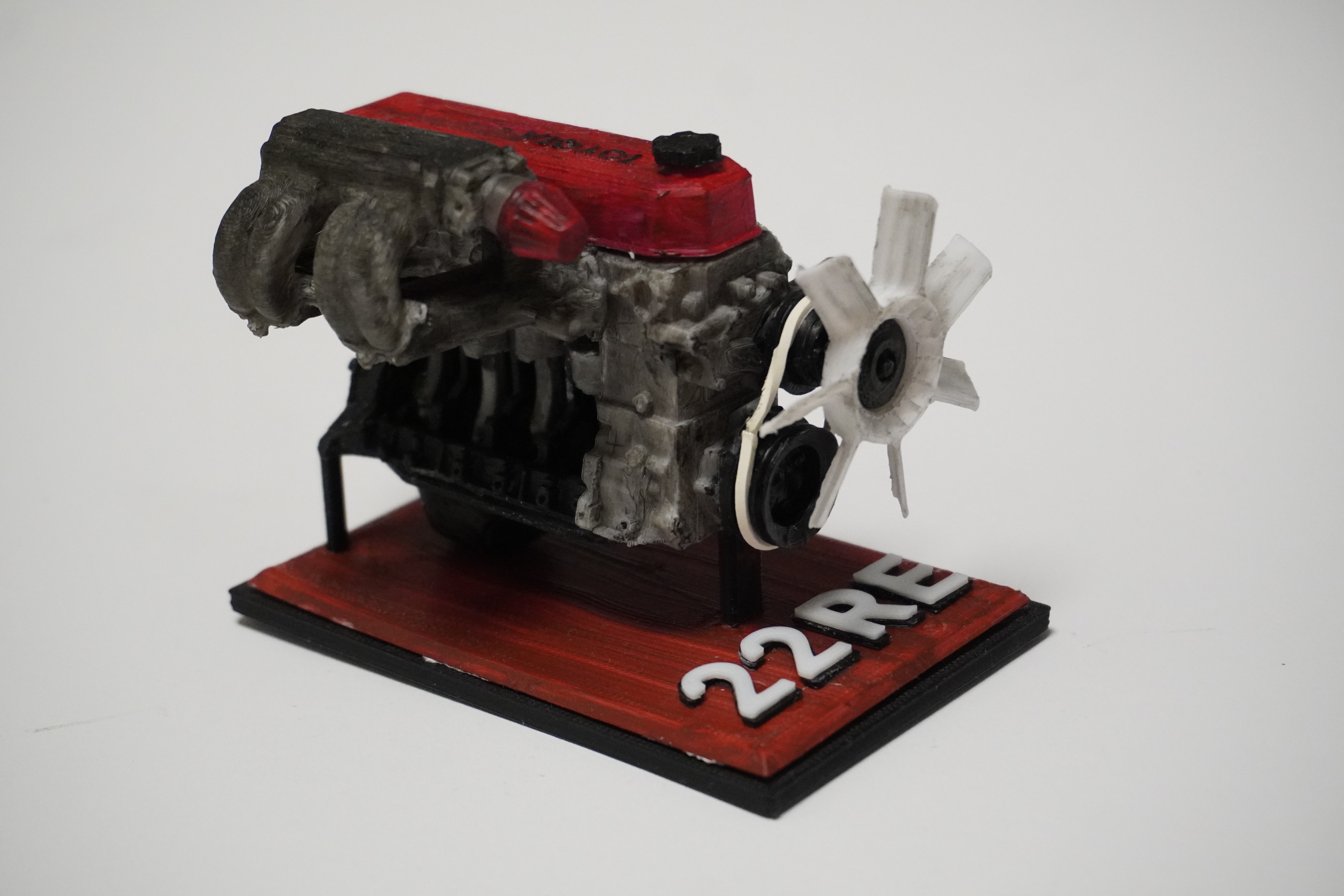 MINI Toyota 4 Cylinder Engine 22RE, Complete Working Model Mini Edition — miniatura 4