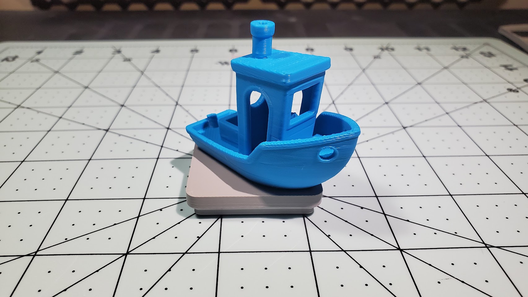 Miniatura 7 do modelo 3D Gridfinity 3D Benchy display tiles + generator!