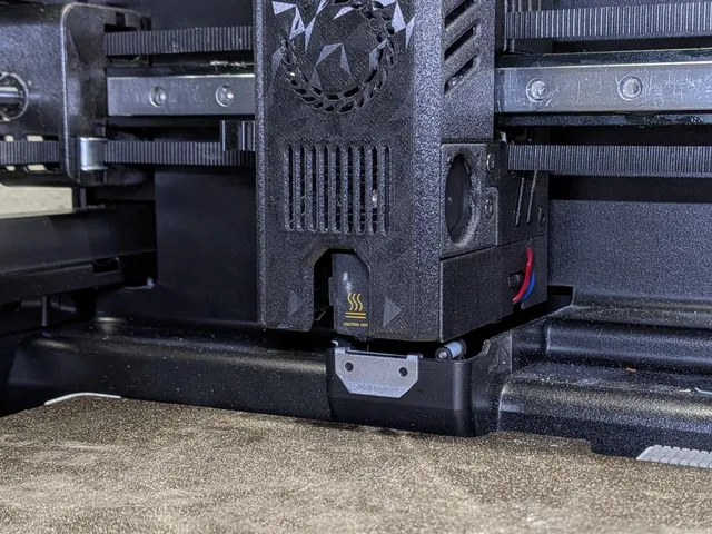 Qidi Q2 fan duct with custom front cover.