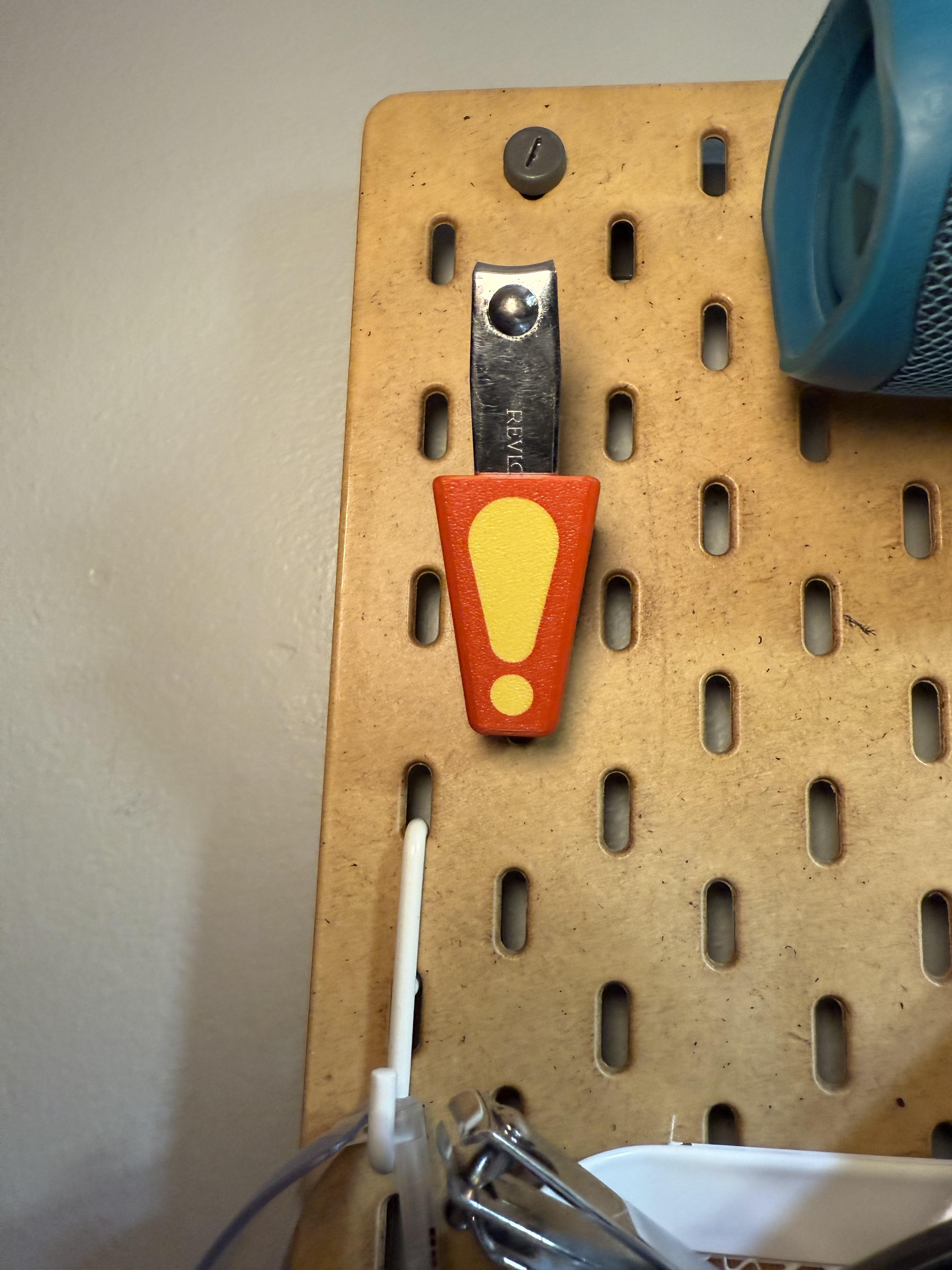 Skadis Nail Clipper Holder (Pegboard)